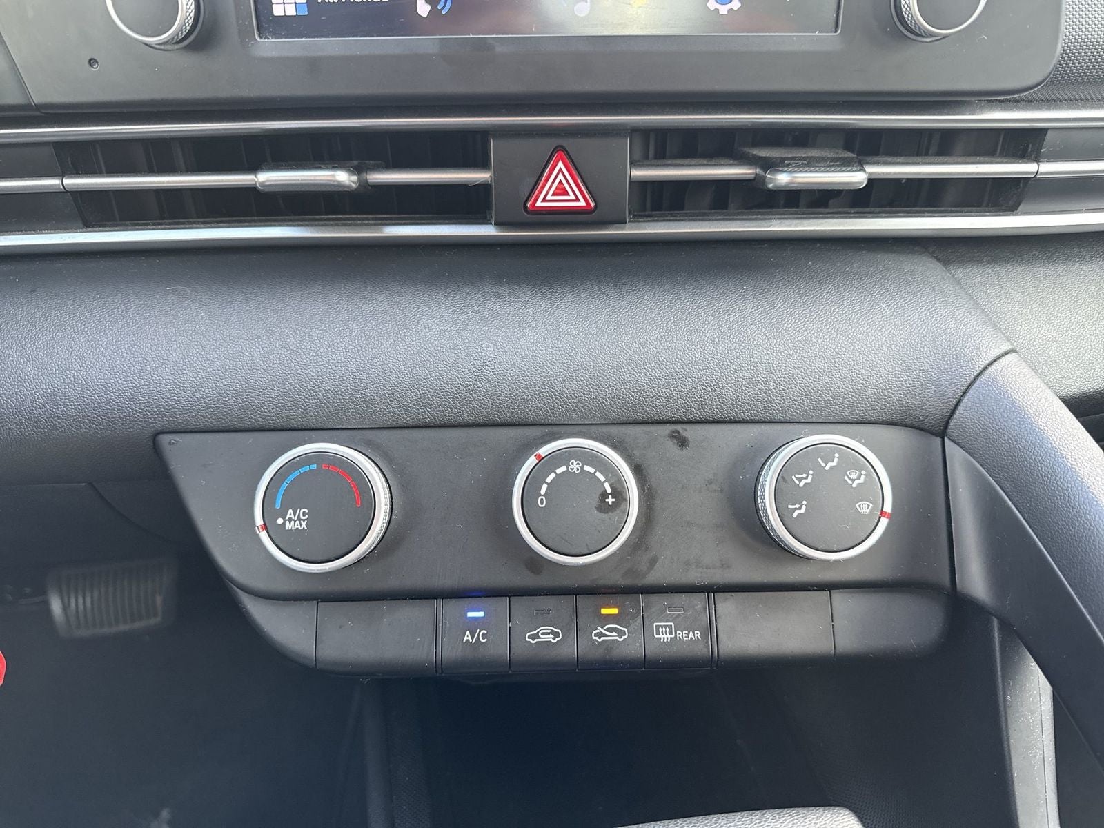 2021 Hyundai ELANTRA SE