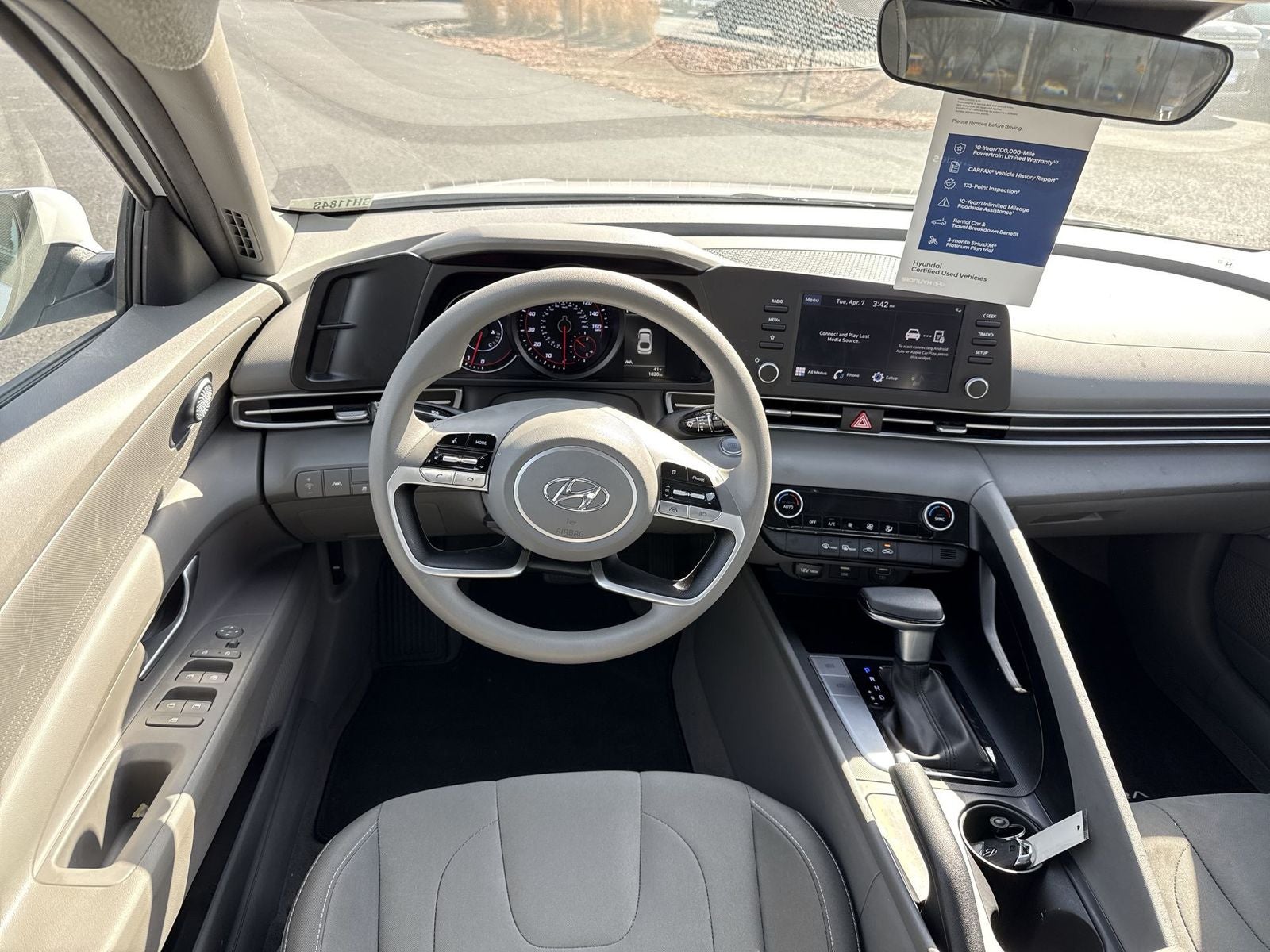 2022 Hyundai ELANTRA SEL