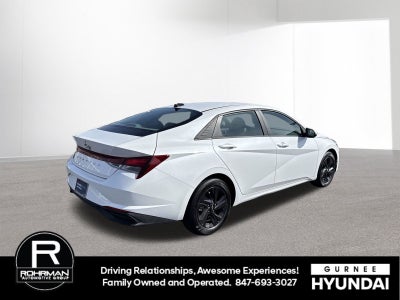 2022 Hyundai ELANTRA SEL