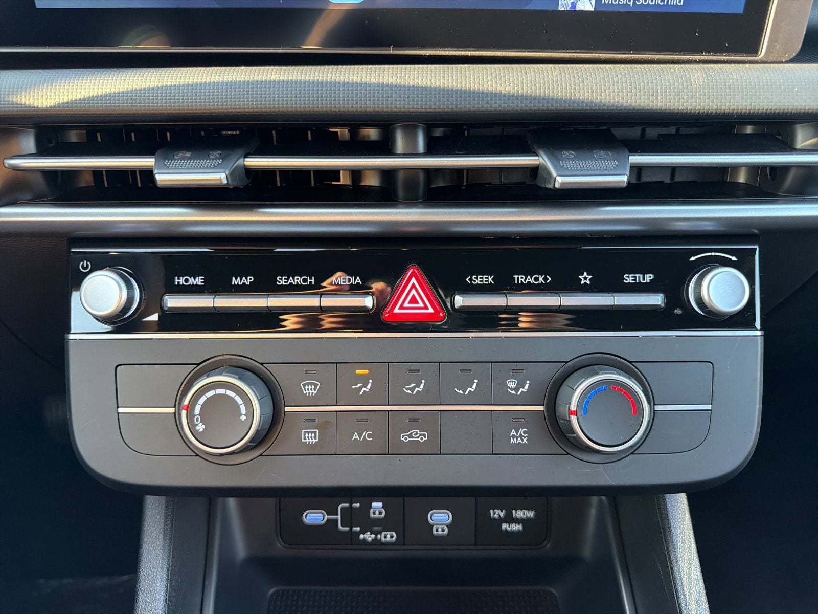 2027 Hyundai SANTA CRUZ SE