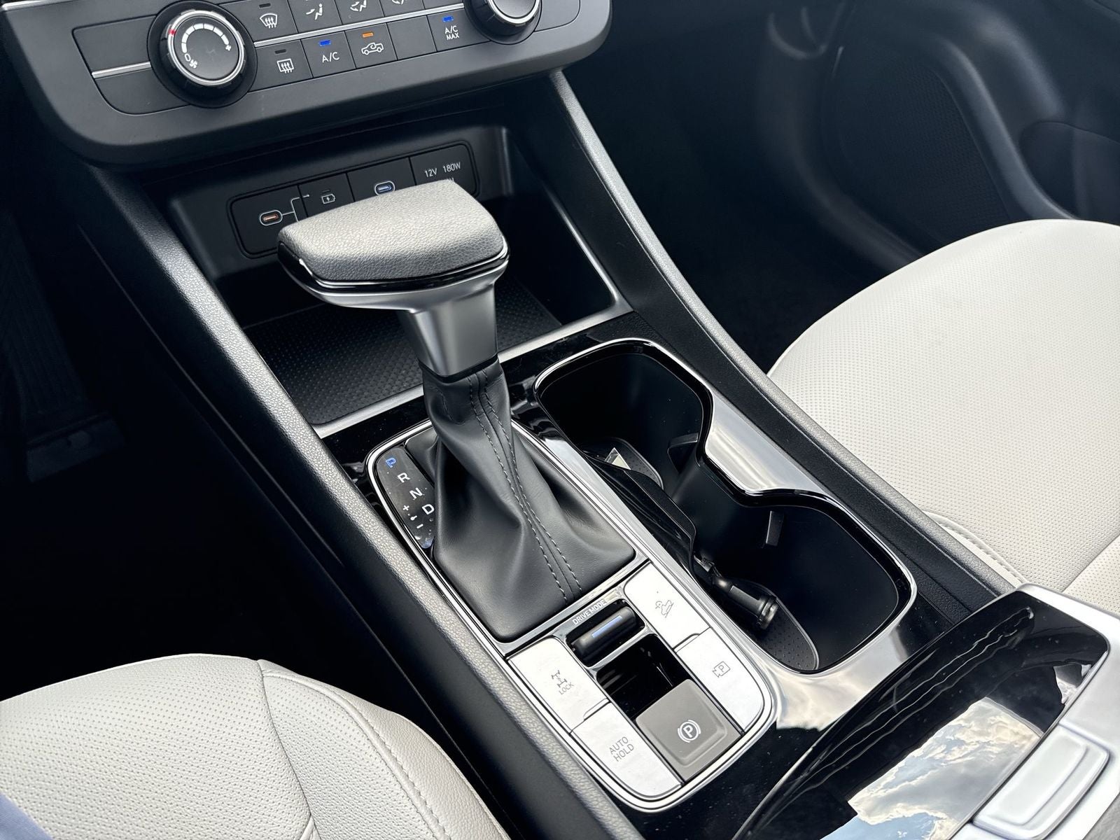 2027 Hyundai SANTA CRUZ SE