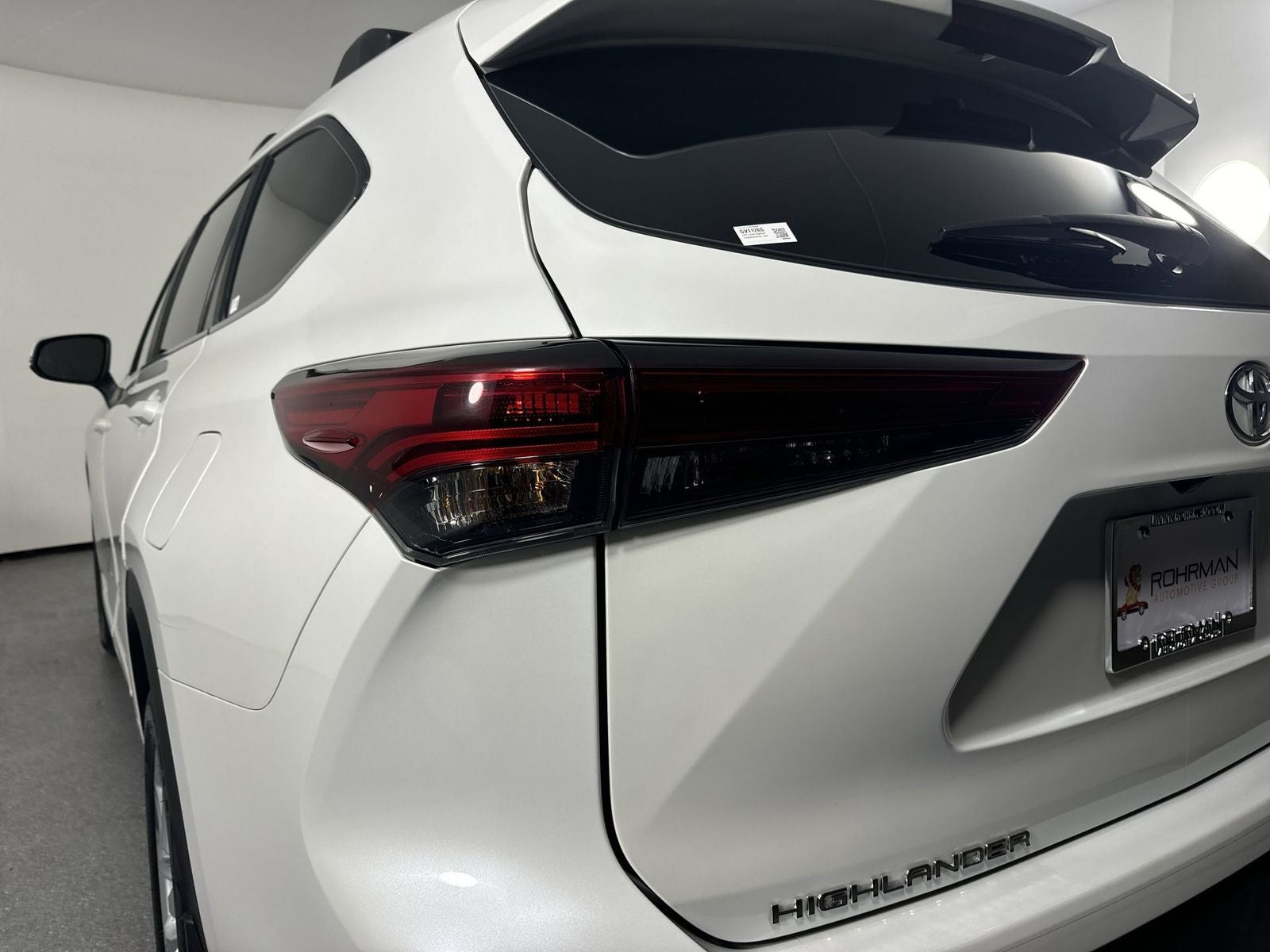 2023 Toyota Highlander LE