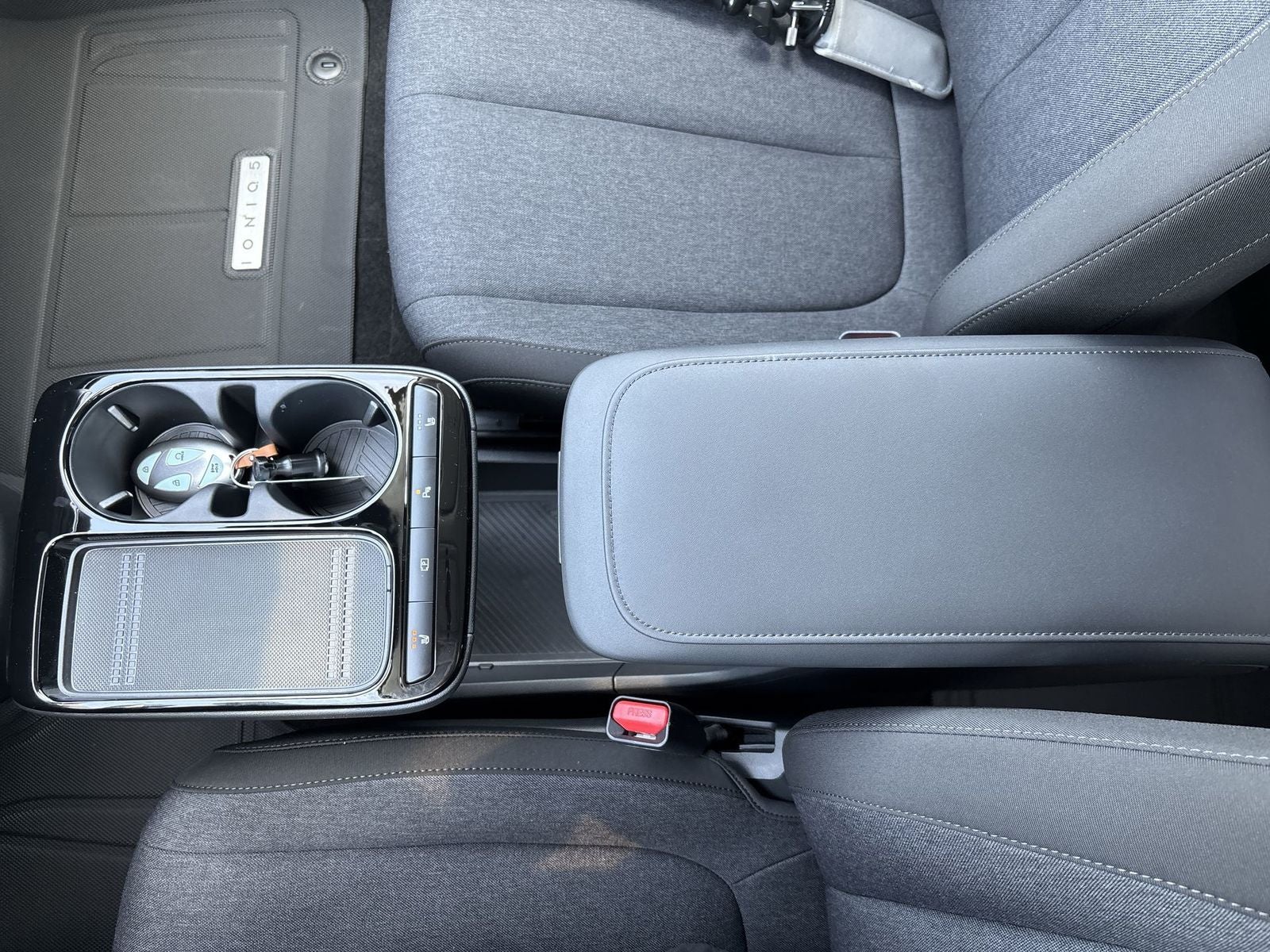 2026 Hyundai IONIQ 5 SE