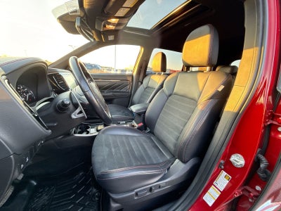 2022 Mitsubishi Outlander PHEV LE