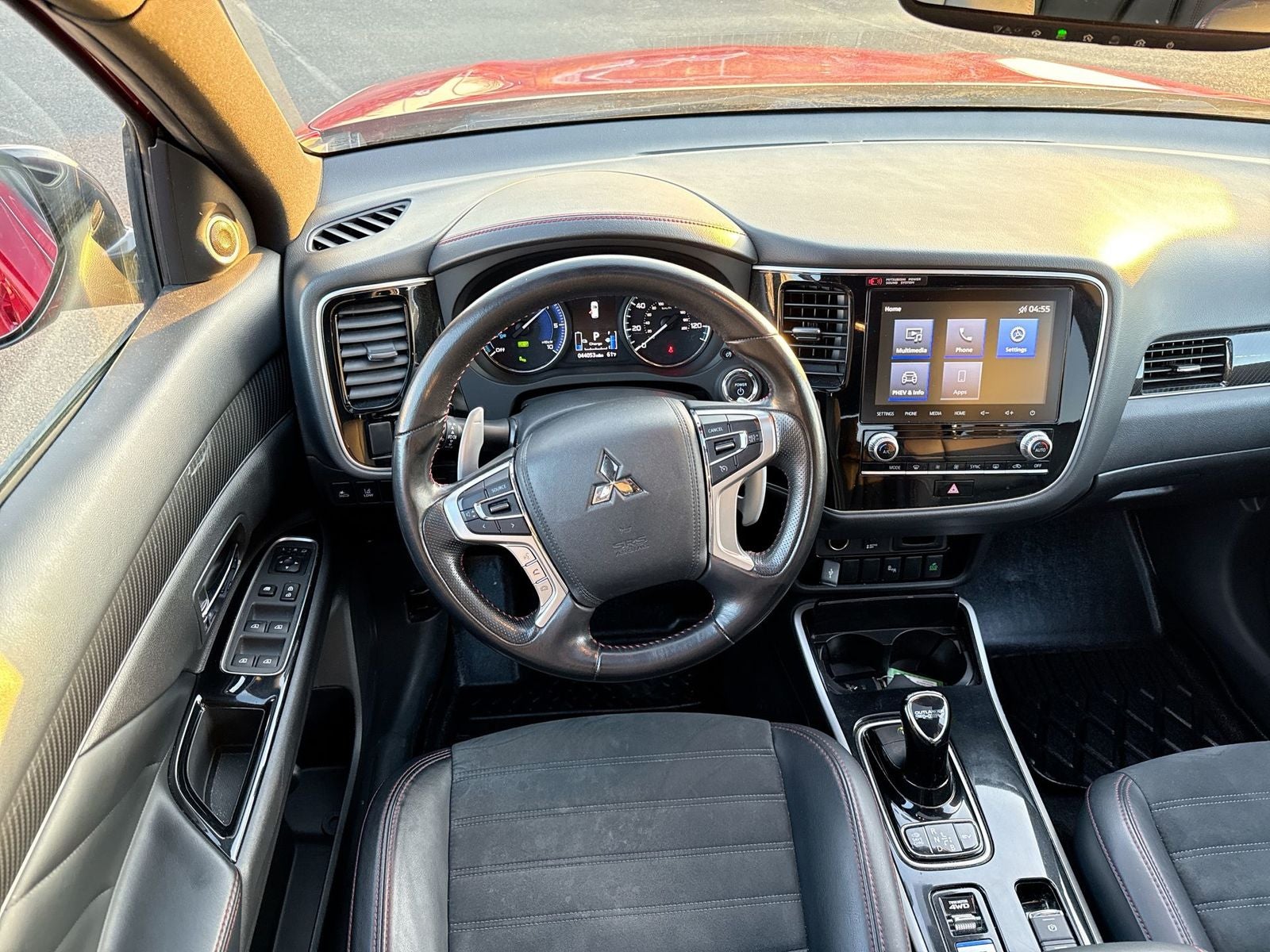 2022 Mitsubishi Outlander PHEV LE