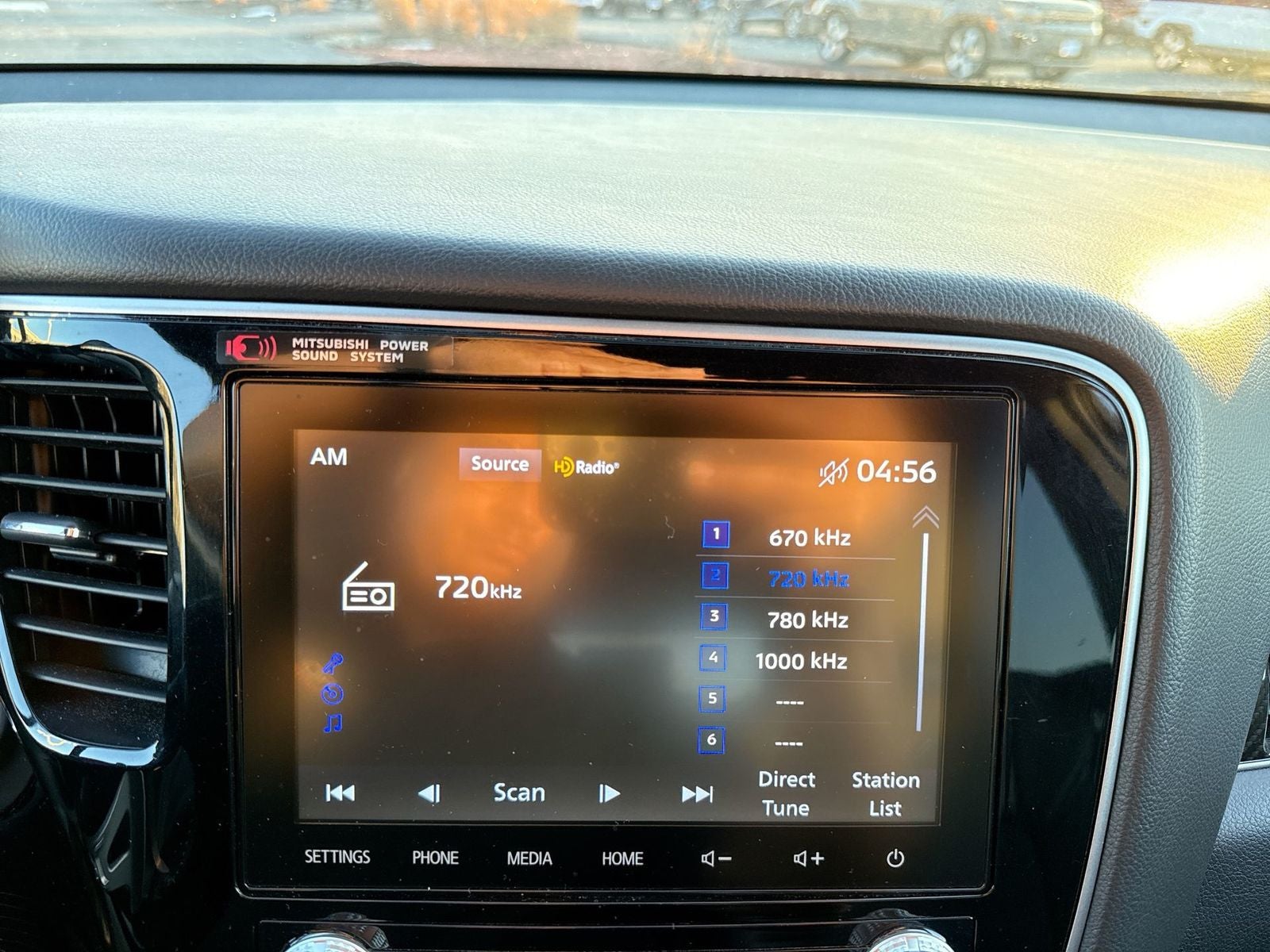 2022 Mitsubishi Outlander PHEV LE