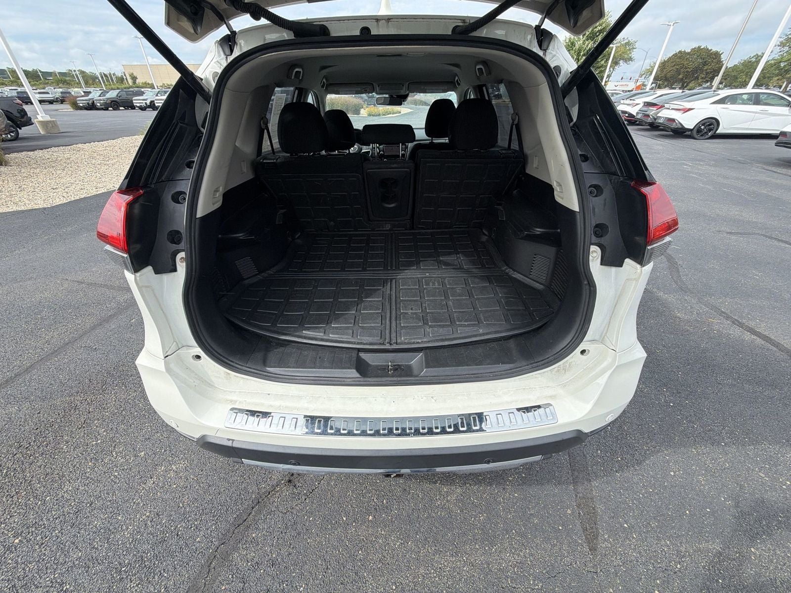 2020 Nissan Rogue SV
