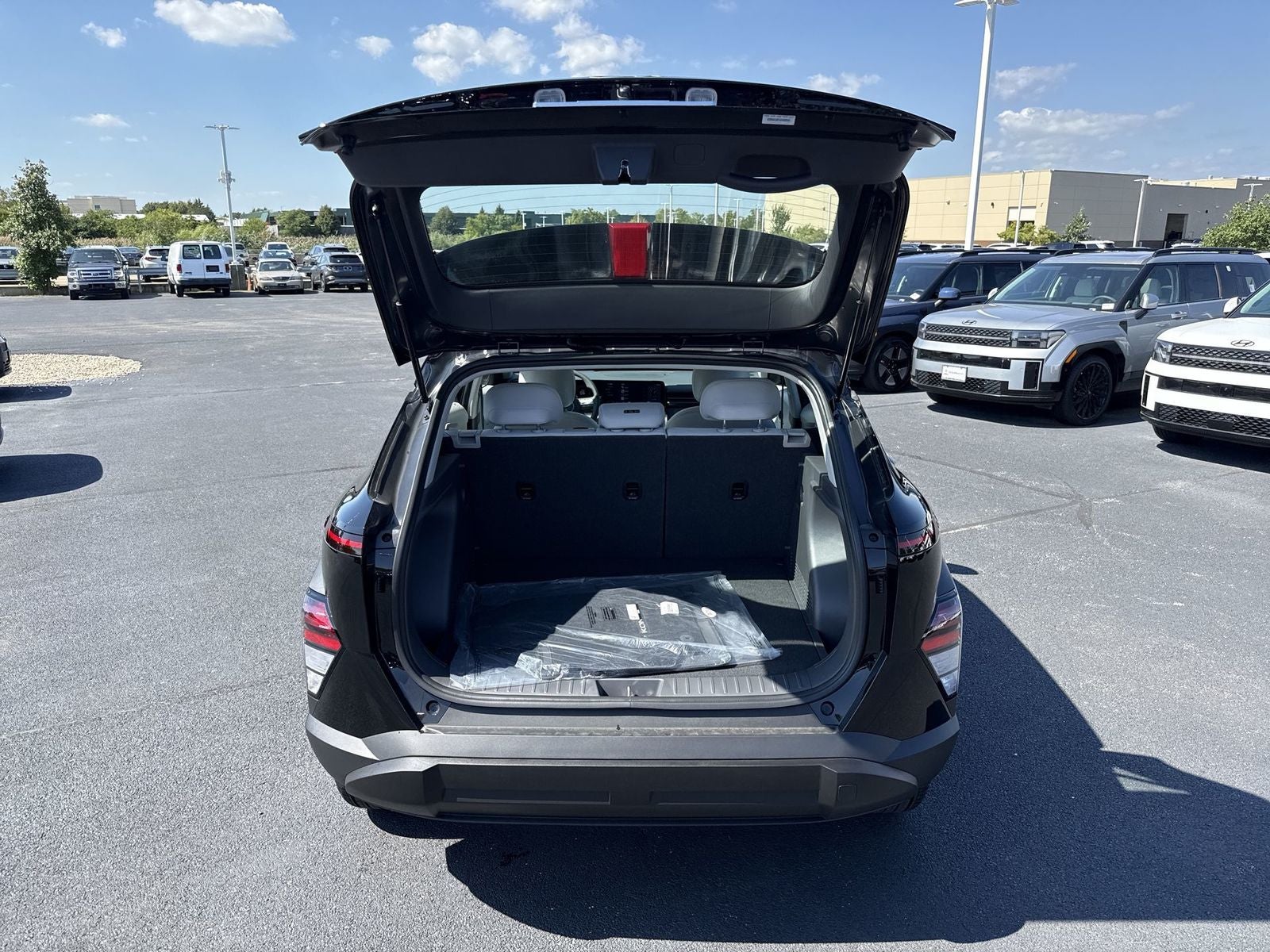 2027 Hyundai KONA SE