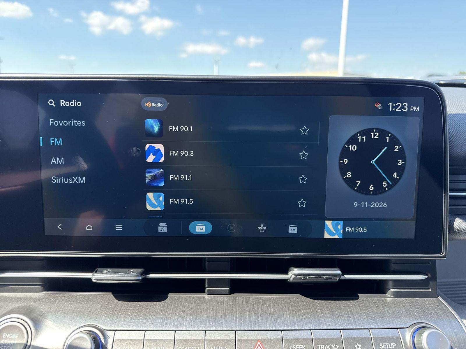 2027 Hyundai KONA SE