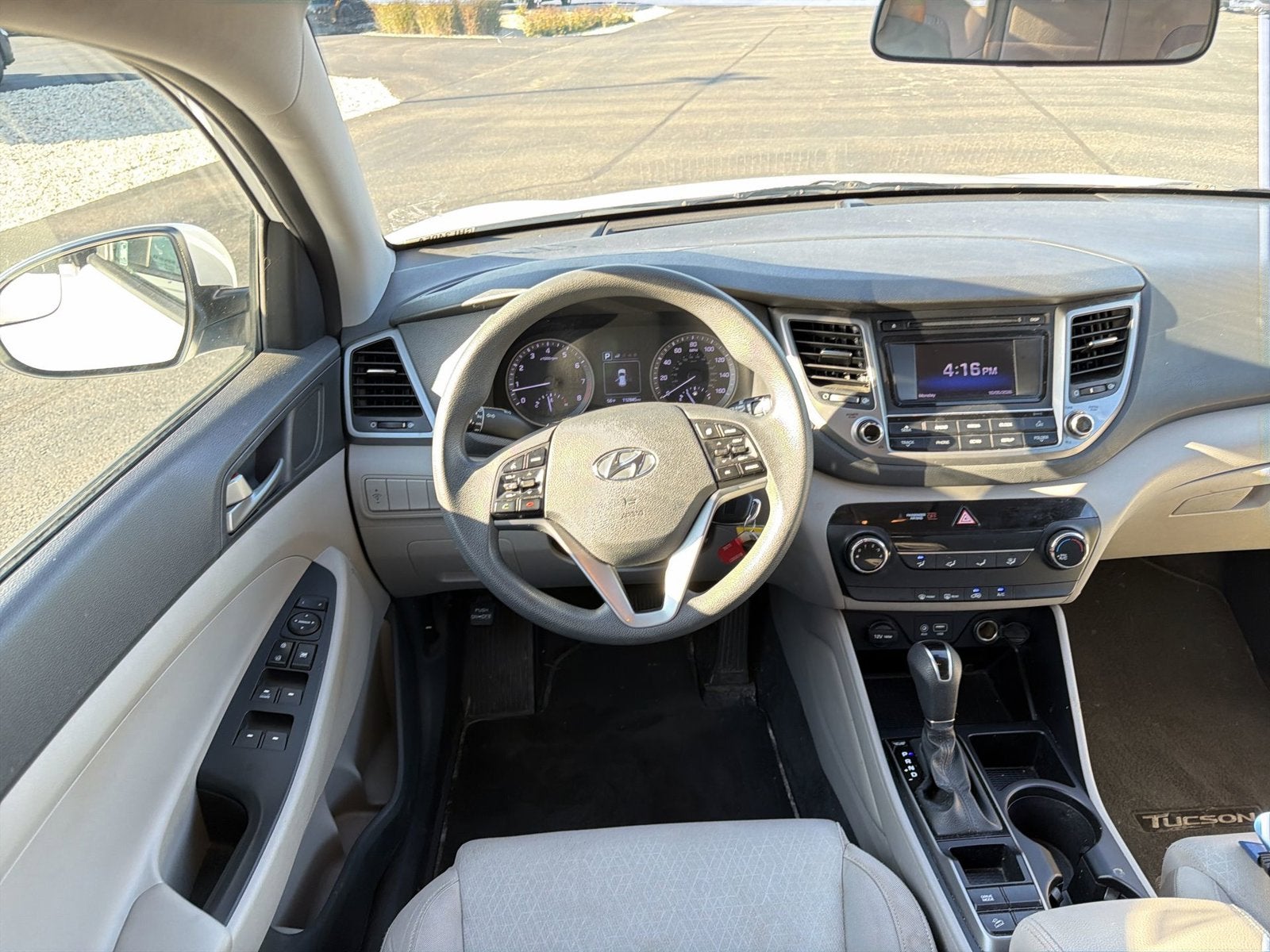 2016 Hyundai TUCSON SE