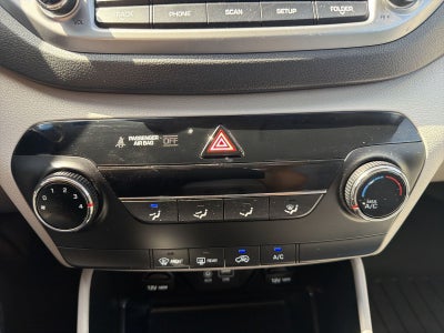 2017 Hyundai TUCSON SE