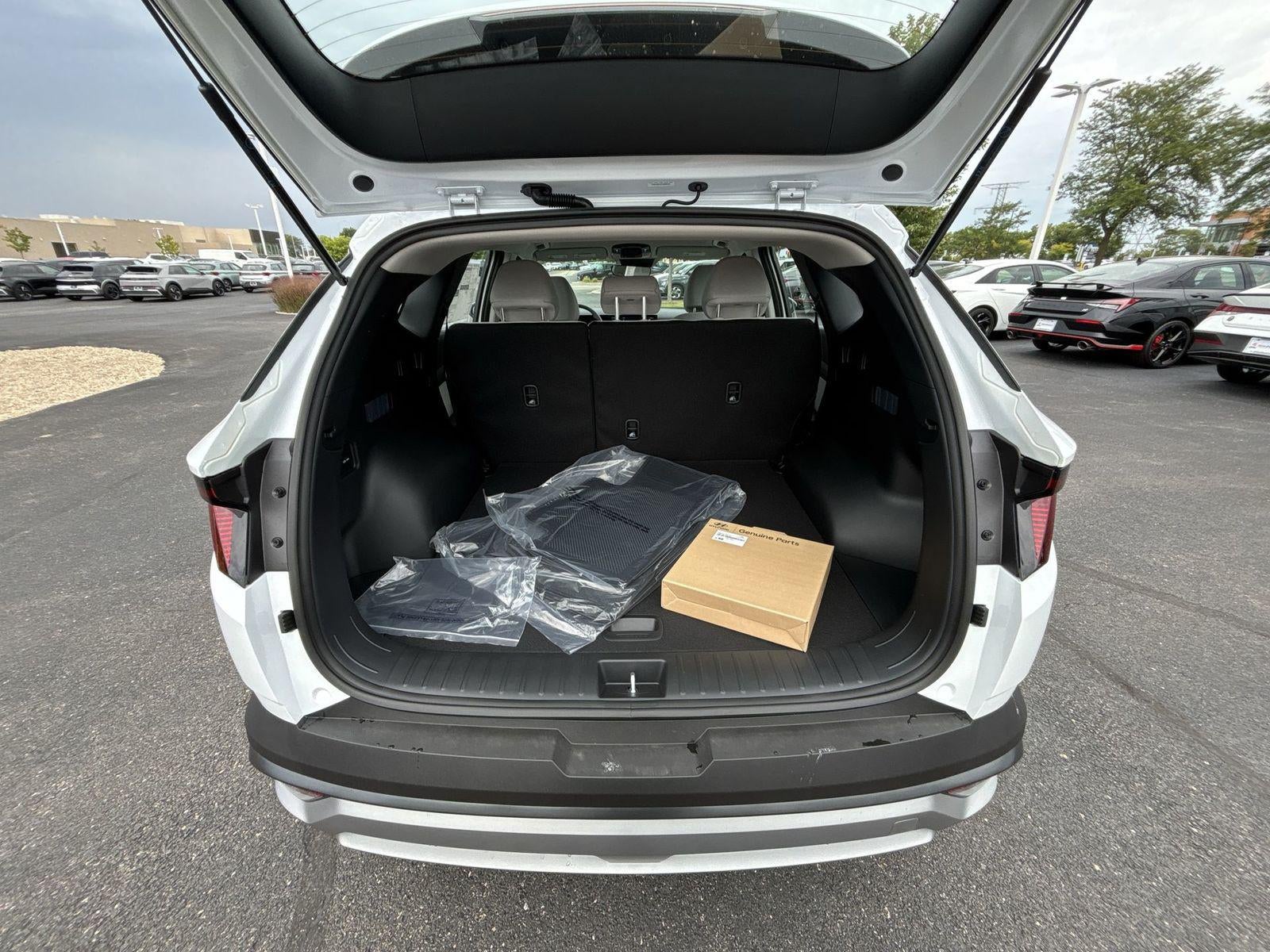 2026 Hyundai TUCSON HYBRID Blue SE