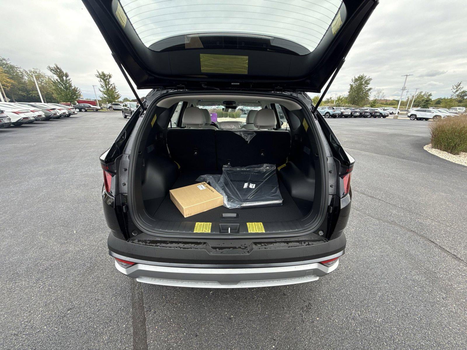 2026 Hyundai TUCSON HYBRID Blue SE