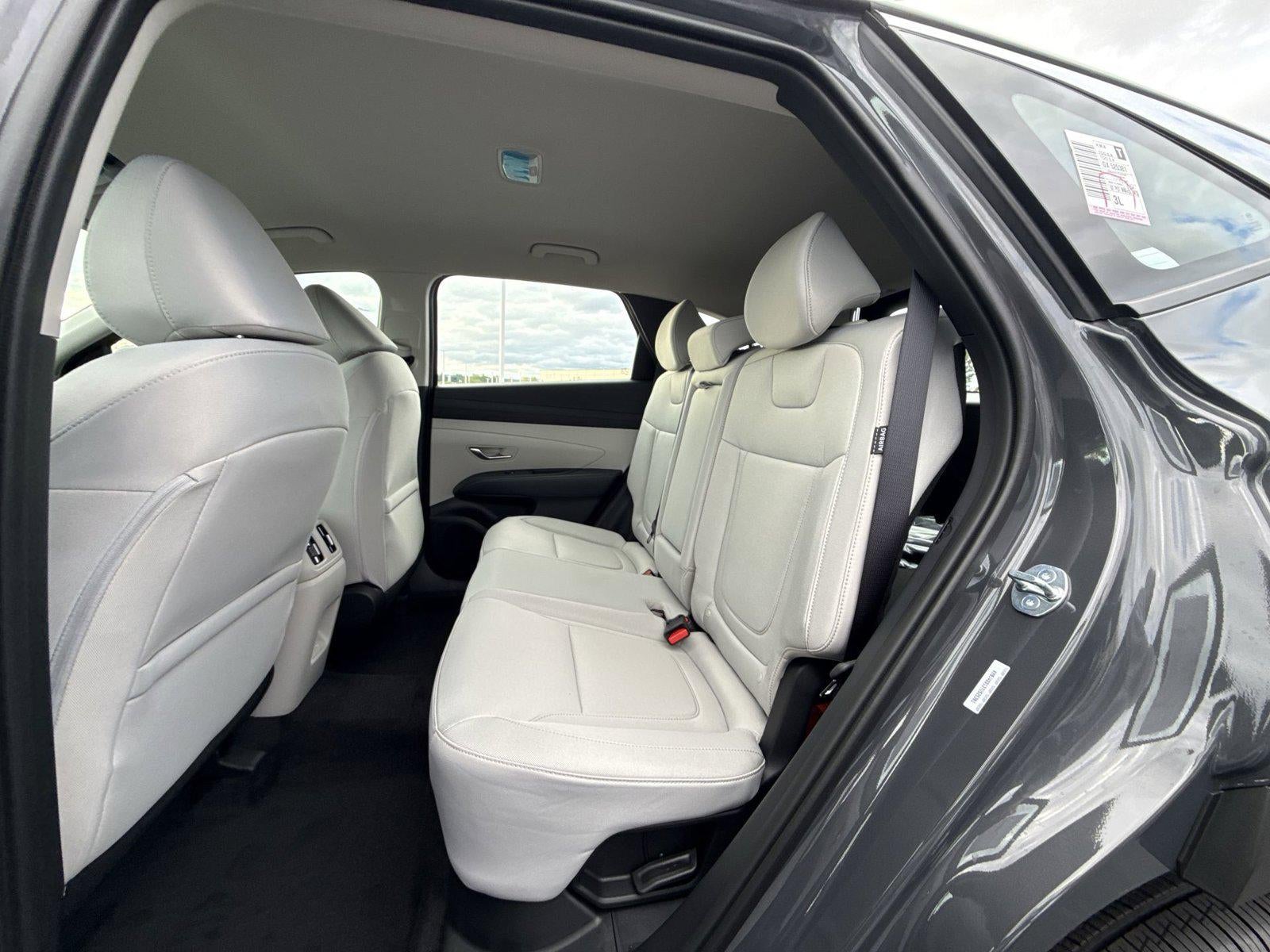 2026 Hyundai TUCSON HYBRID Blue SE