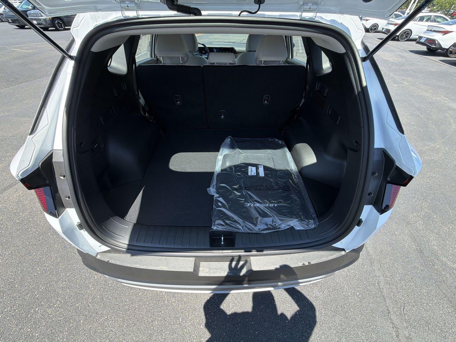 2026 Hyundai TUCSON HYBRID Blue SE