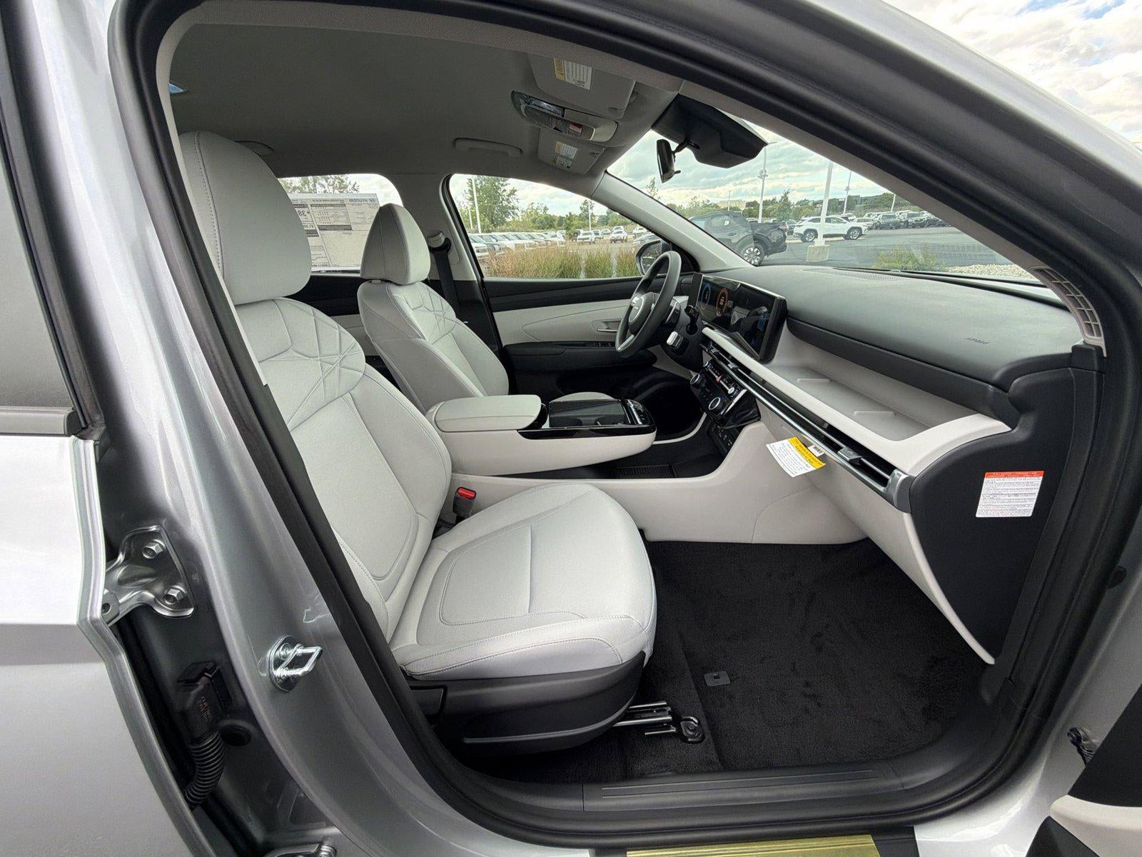 2026 Hyundai TUCSON HYBRID Blue SE