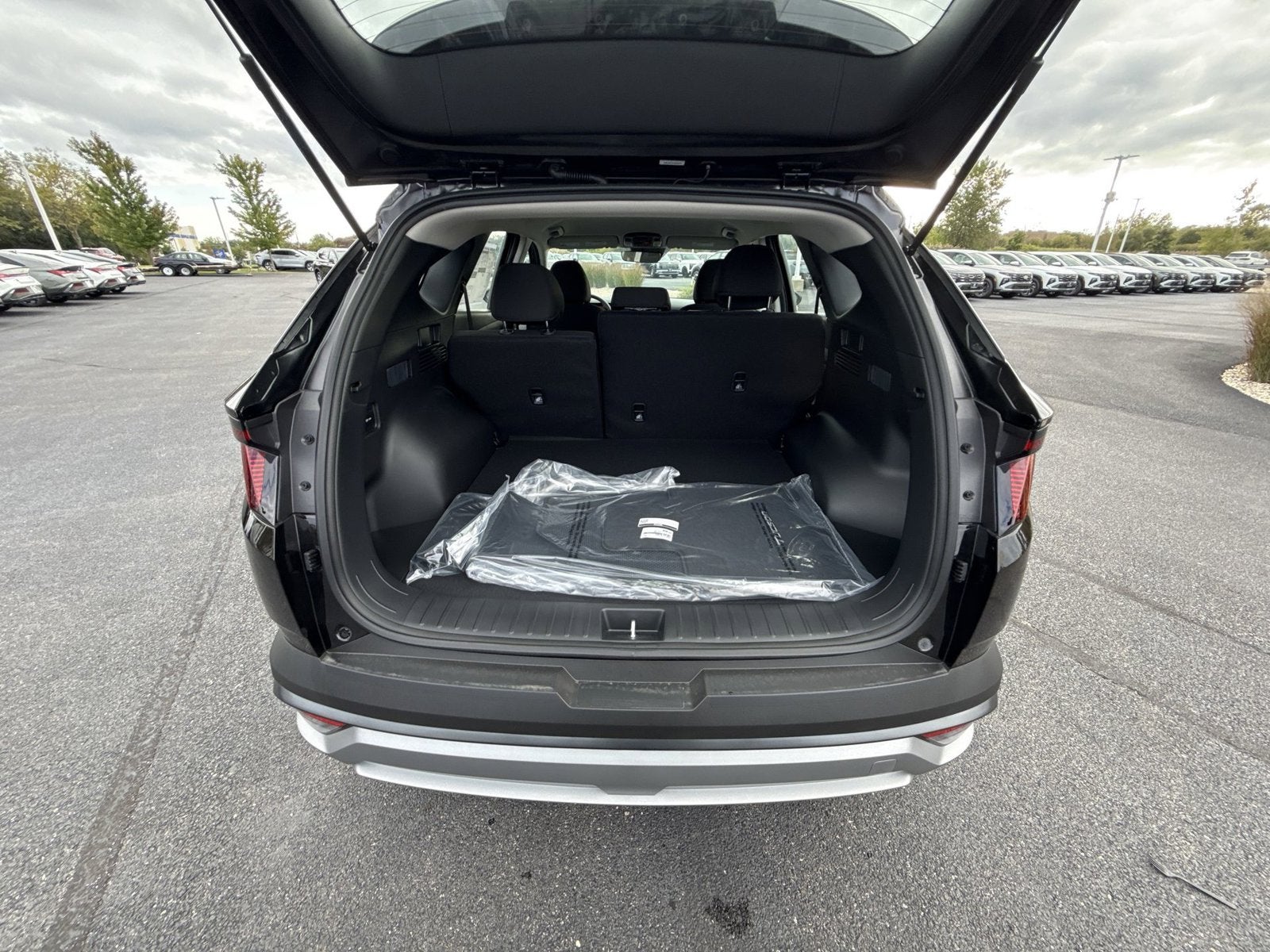 2026 Hyundai TUCSON HYBRID Blue SE