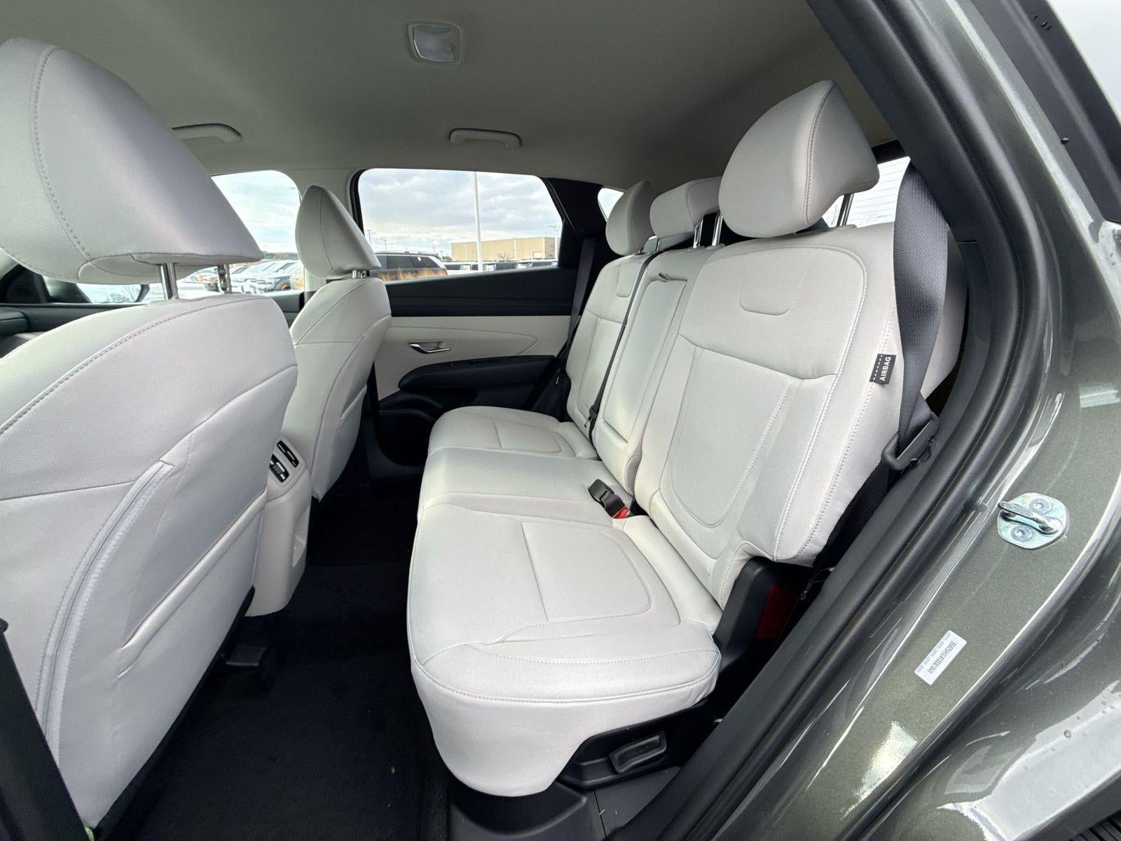 2026 Hyundai TUCSON HYBRID SEL