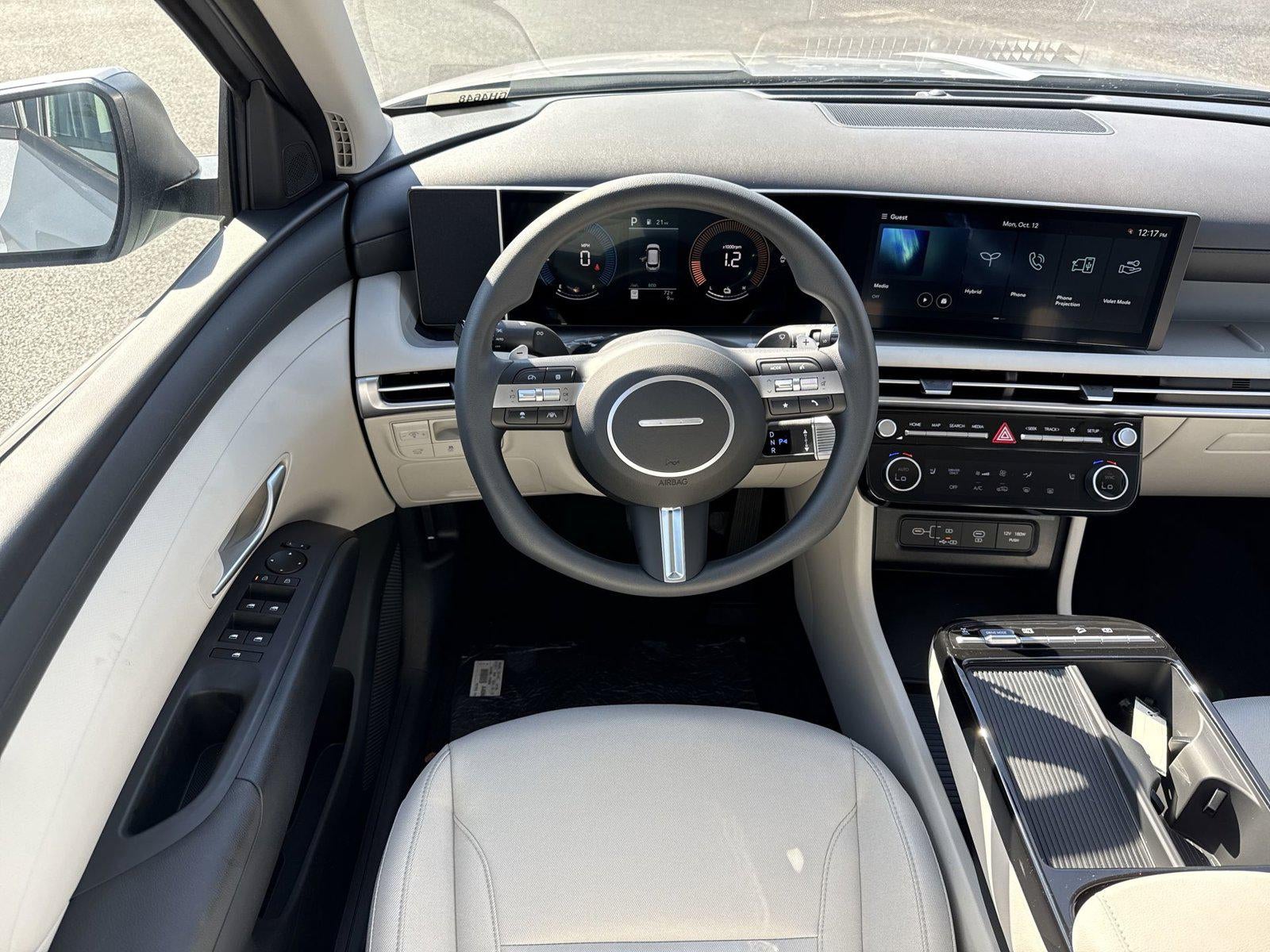2026 Hyundai TUCSON HYBRID SEL