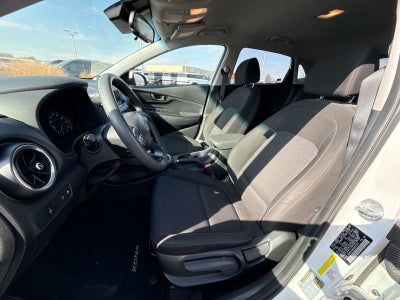 2022 Hyundai KONA SEL