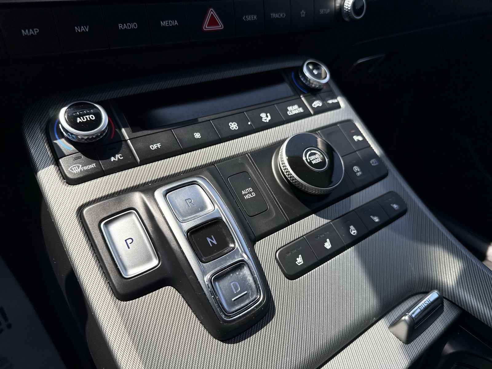 2024 Hyundai PALISADE SEL Premium