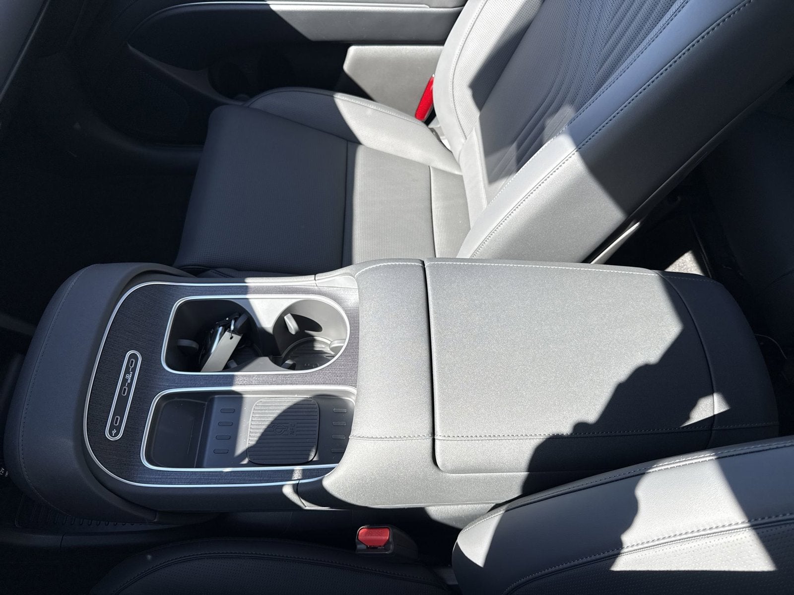 2027 Hyundai PALISADE HYBRID SEL Premium 8 Passenger