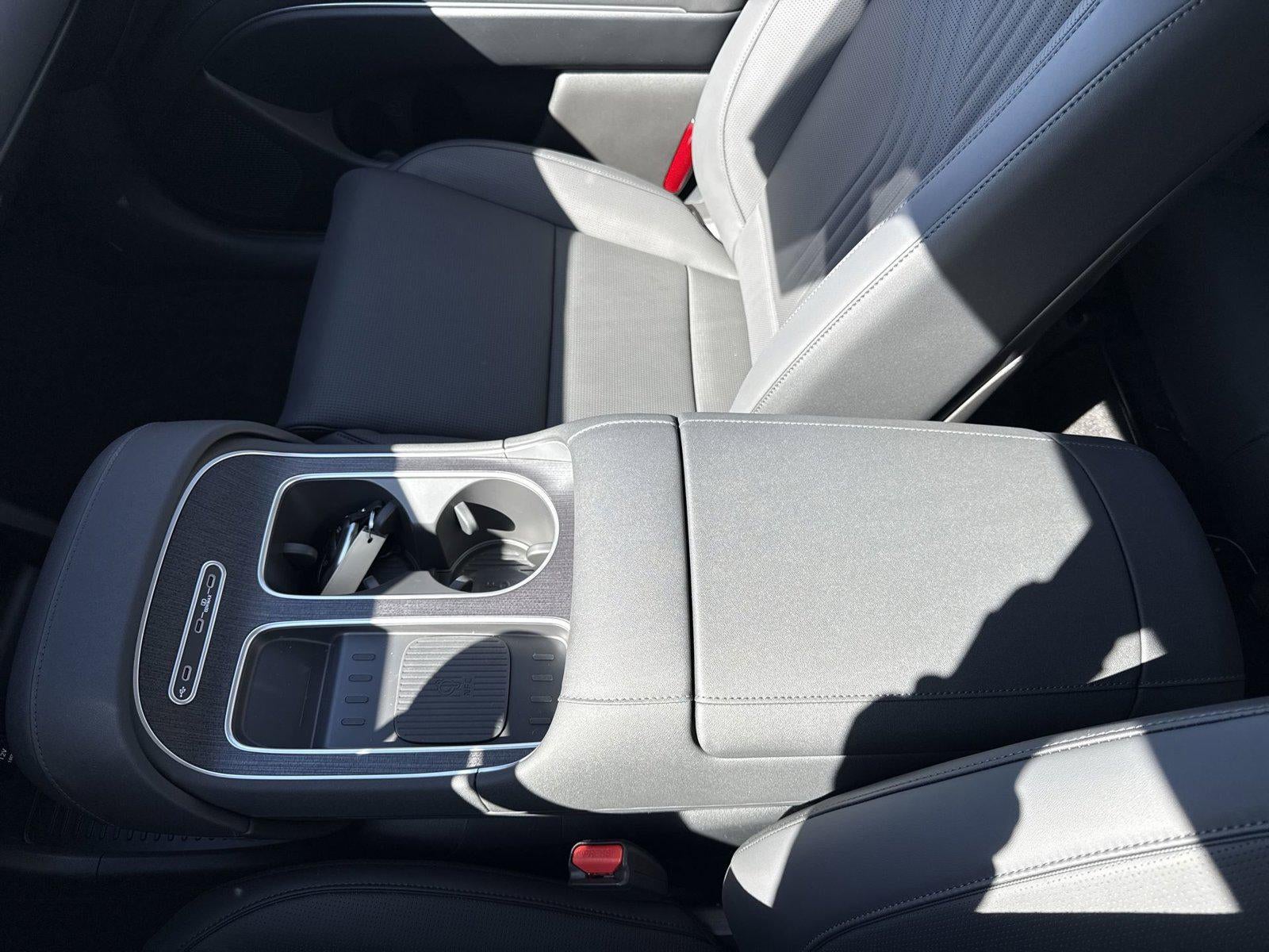 2027 Hyundai PALISADE HYBRID SEL Premium 8 Passenger