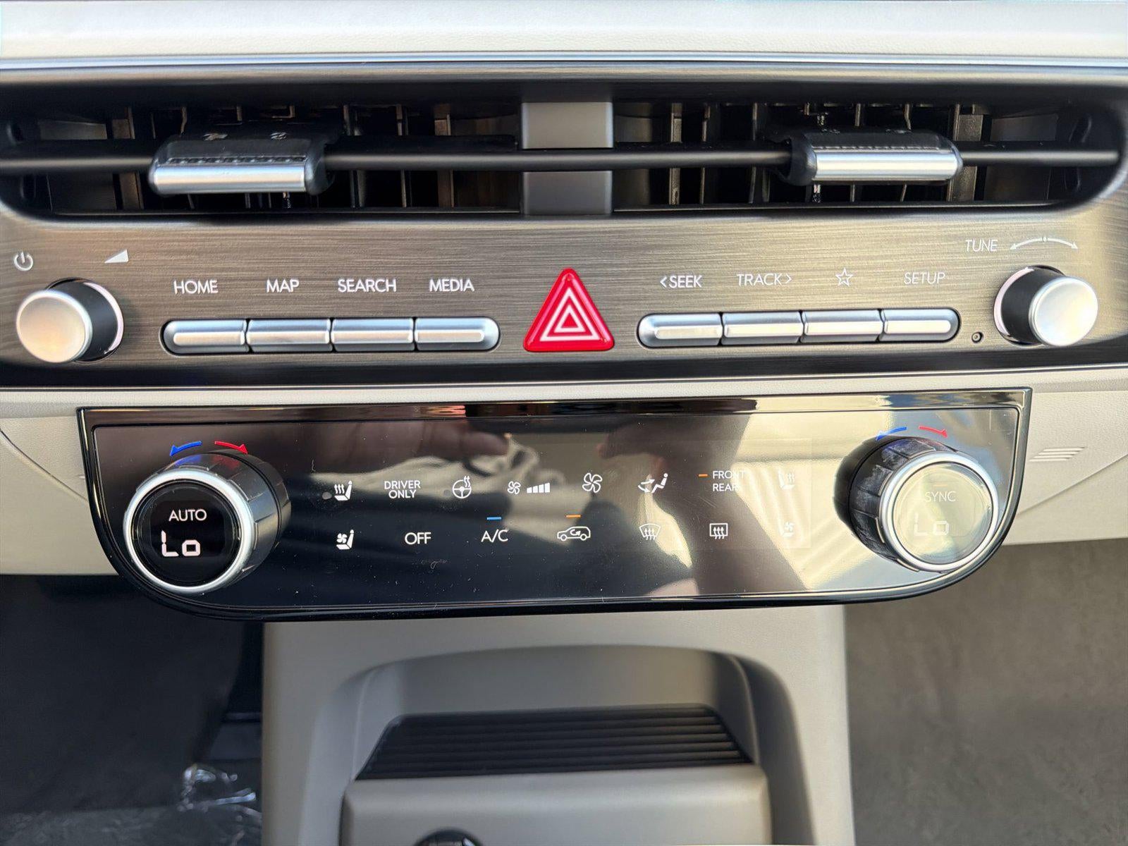 2027 Hyundai PALISADE HYBRID SEL Premium 7 Passenger