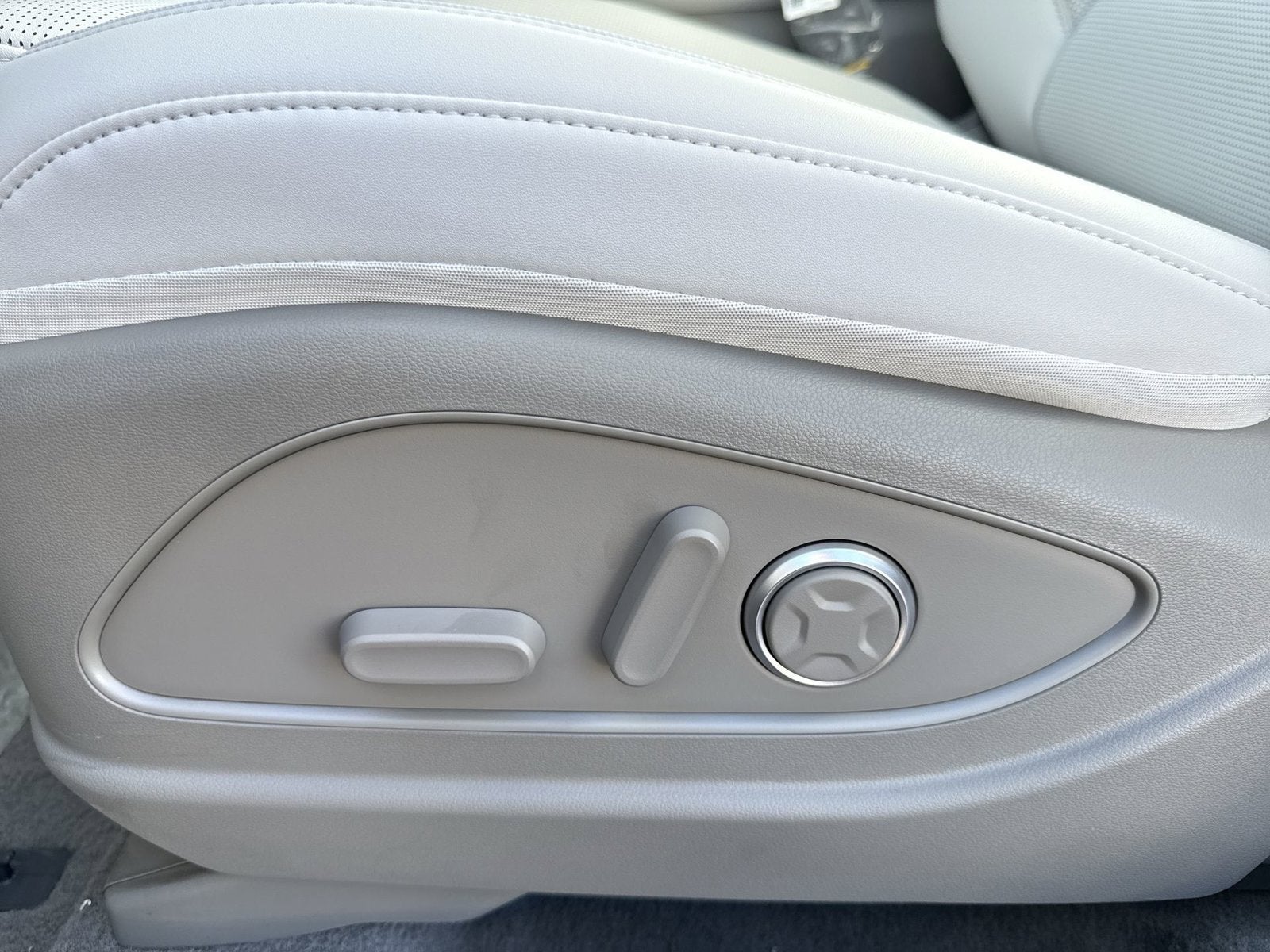 2027 Hyundai PALISADE HYBRID SEL Premium 7 Passenger