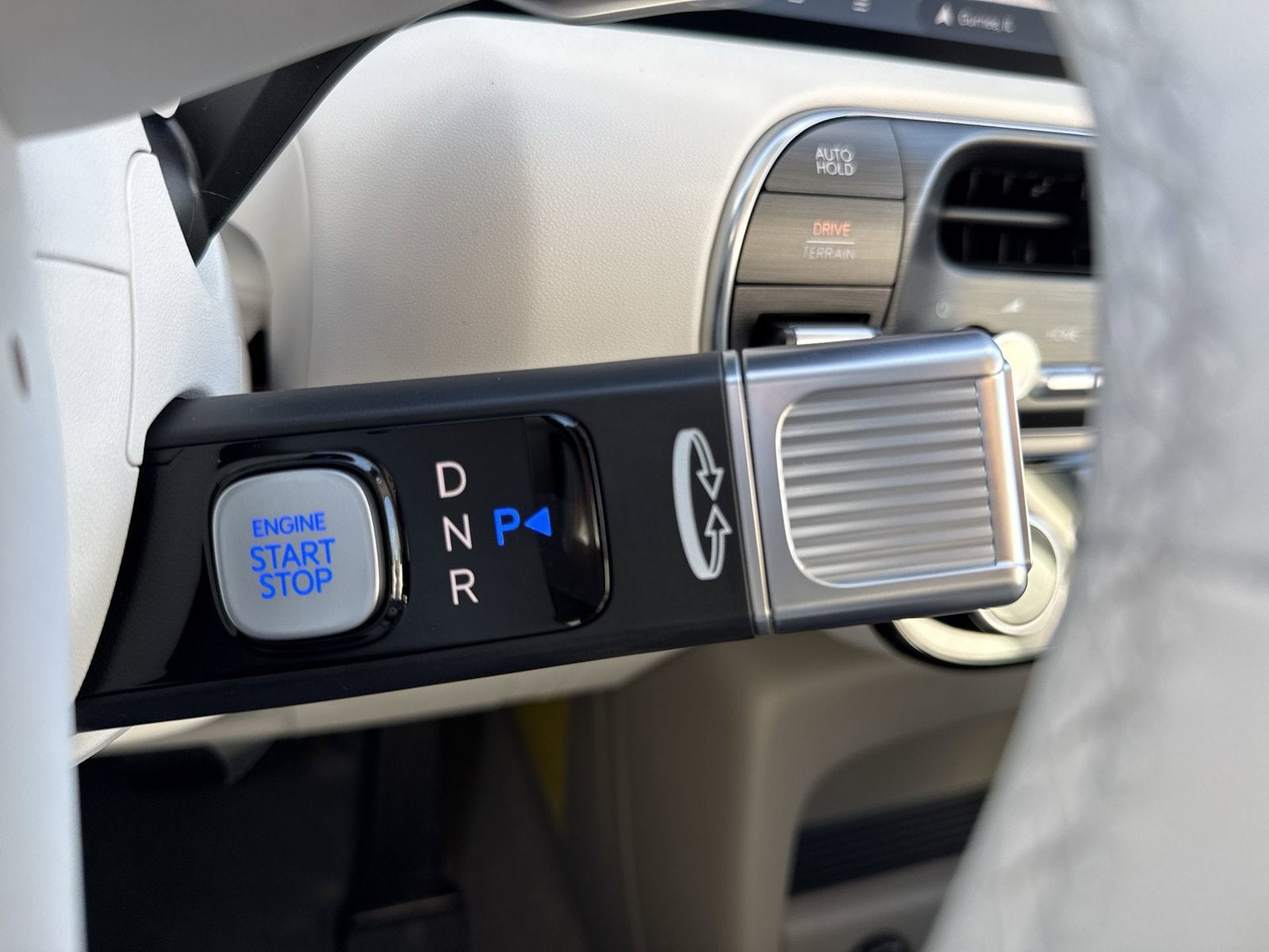 2027 Hyundai PALISADE HYBRID SEL Premium 7 Passenger