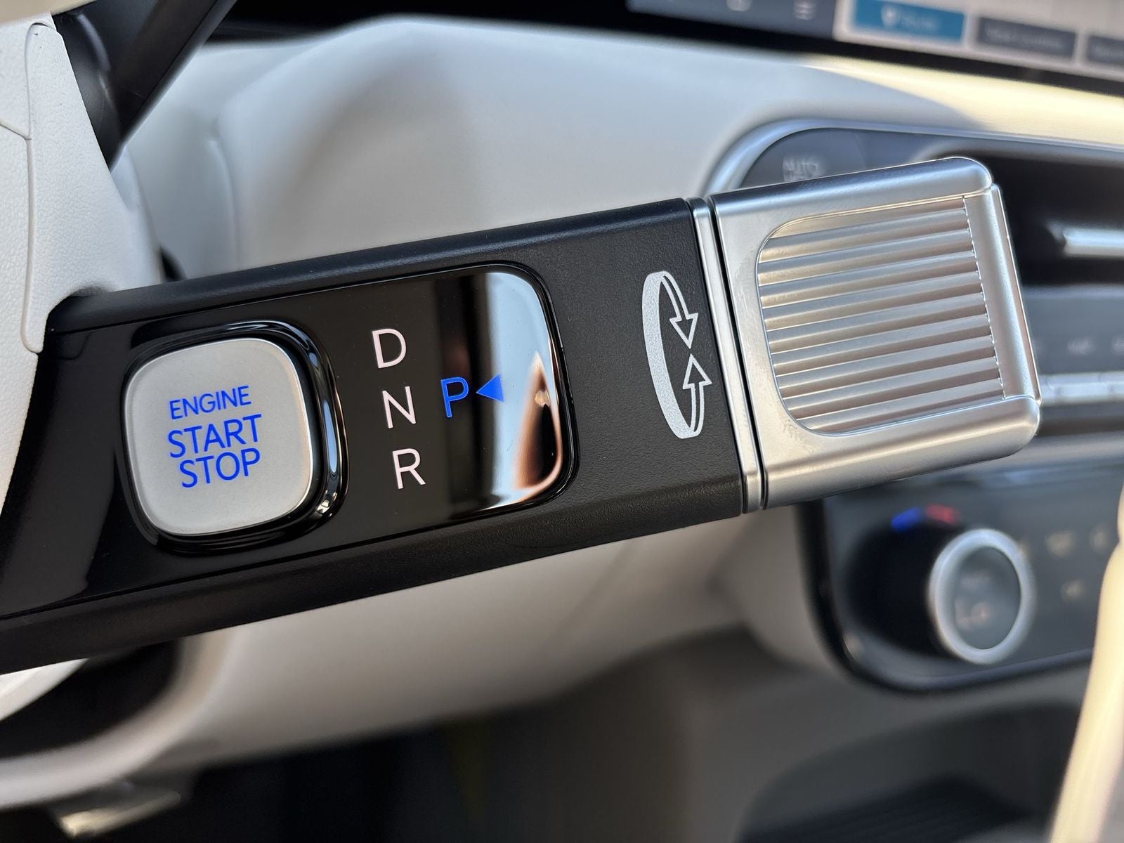 2026 Hyundai PALISADE HYBRID SEL Premium 8 Passenger
