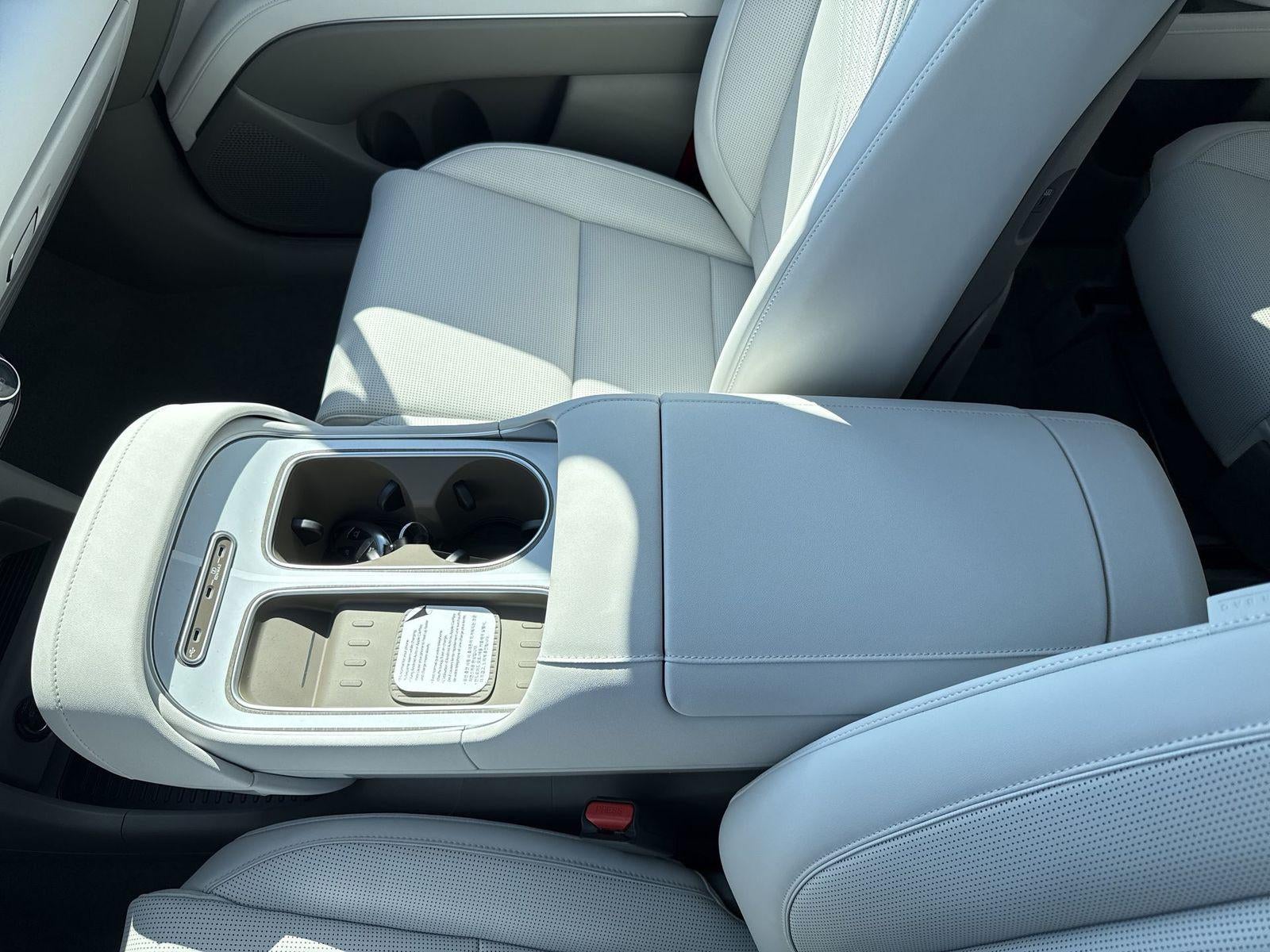 2026 Hyundai PALISADE HYBRID SEL Premium 7 Passenger