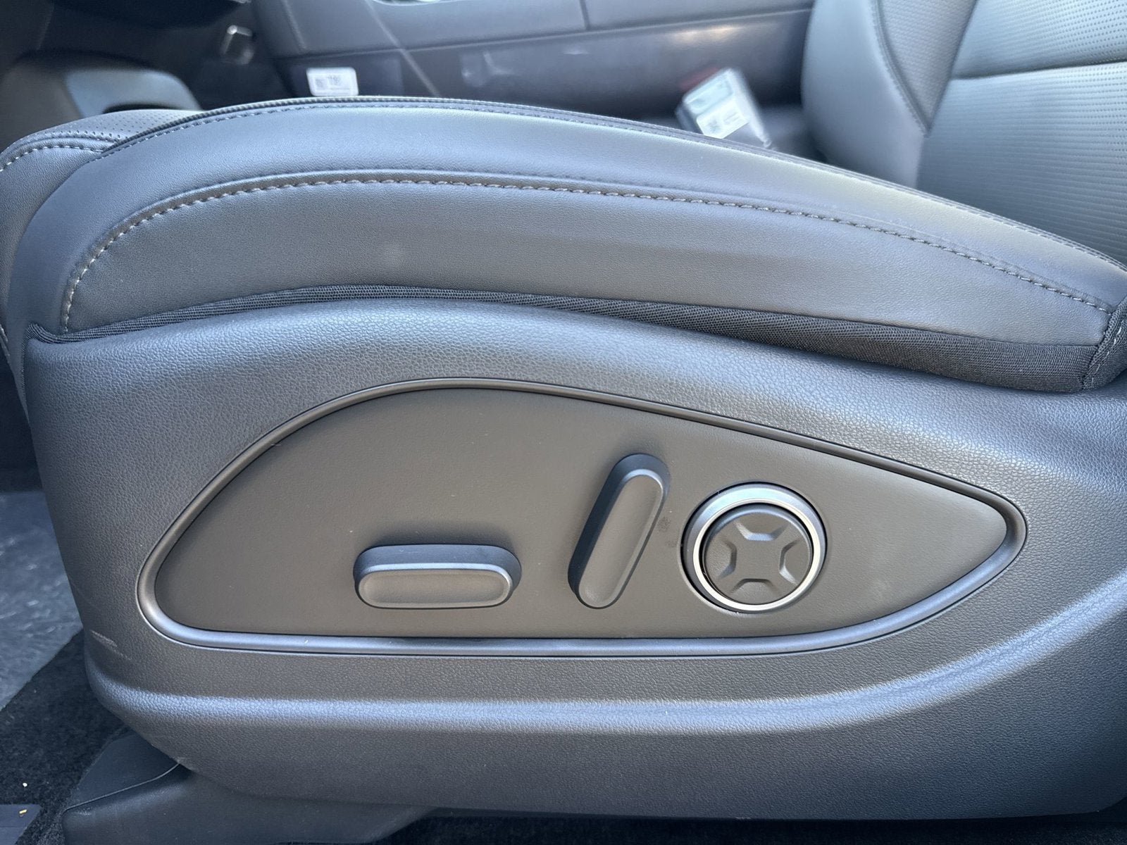 2027 Hyundai PALISADE HYBRID SEL Premium 8 Passenger