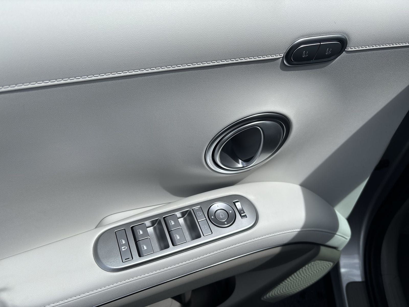 2026 Hyundai PALISADE HYBRID SEL Premium 7 Passenger