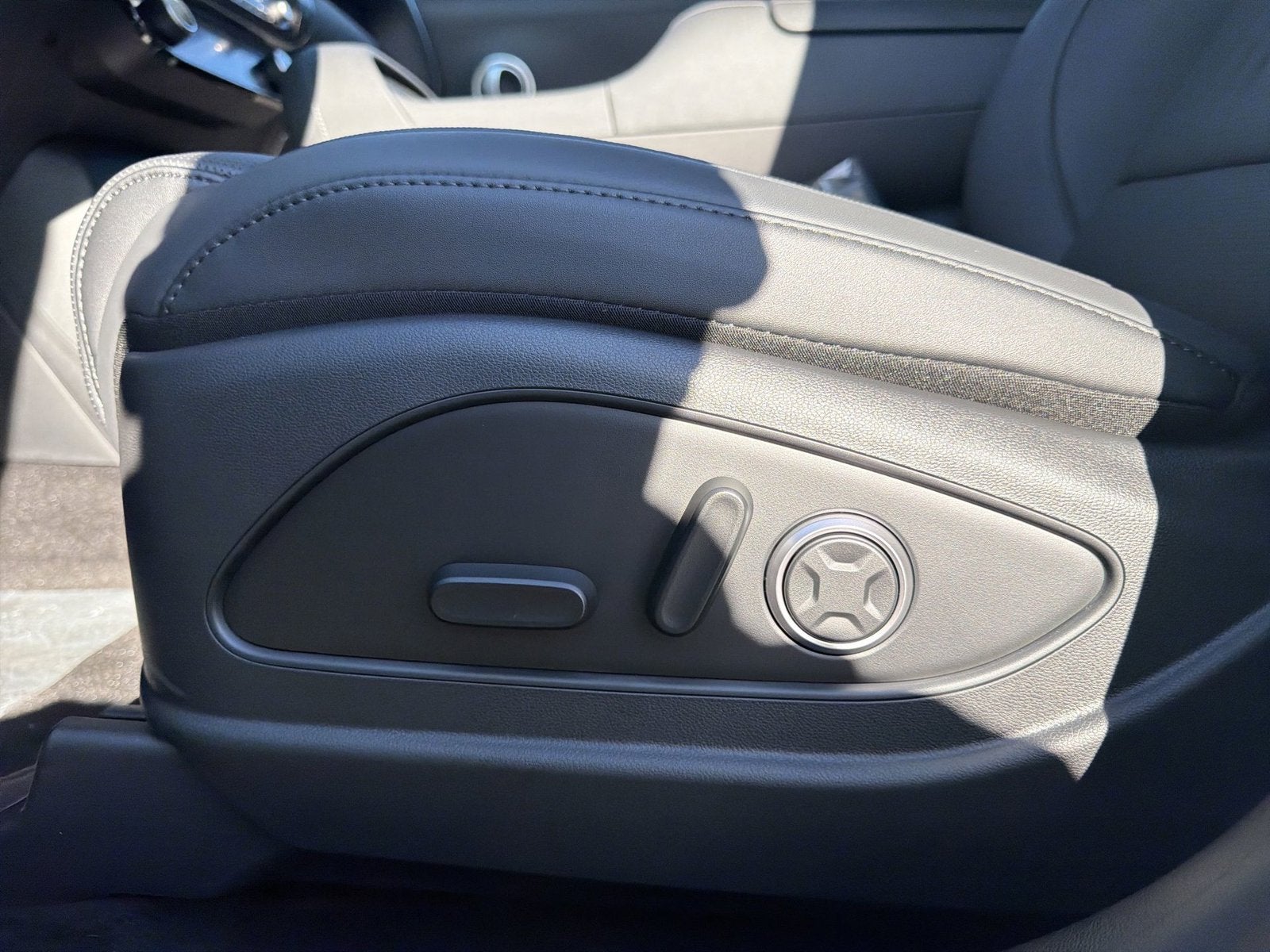2027 Hyundai PALISADE HYBRID SEL Premium 7 Passenger