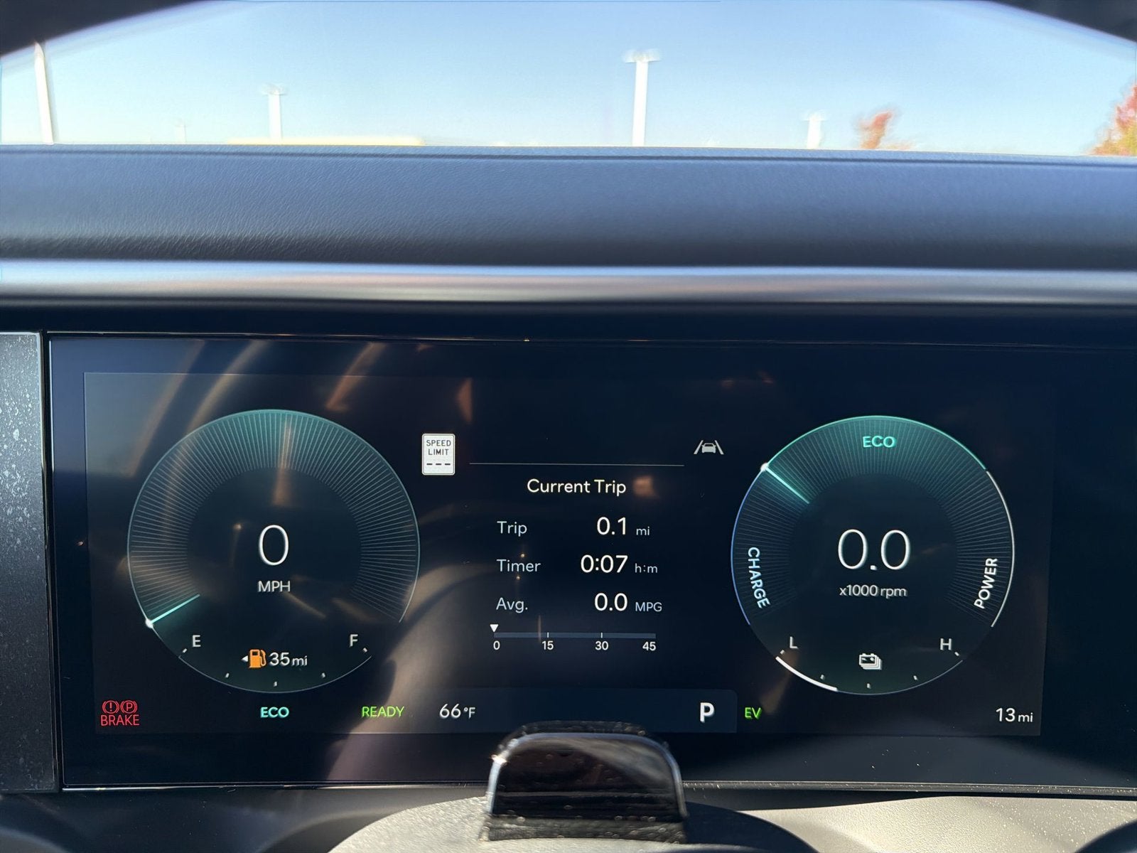 2027 Hyundai PALISADE HYBRID SEL Premium 7 Passenger