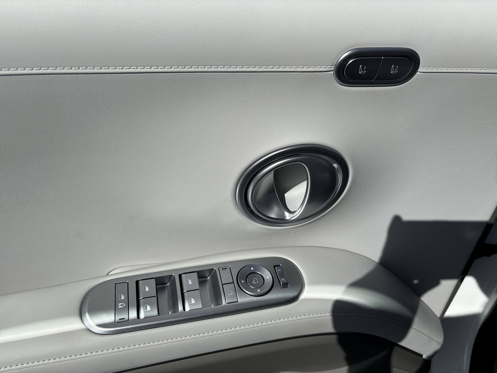 2027 Hyundai PALISADE HYBRID SEL Premium 7 Passenger