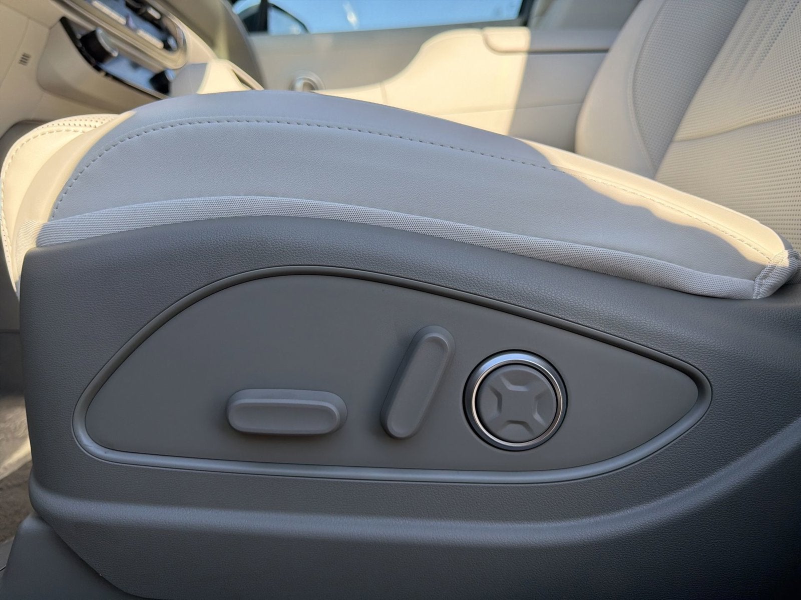 2027 Hyundai PALISADE HYBRID SEL Premium 8 Passenger