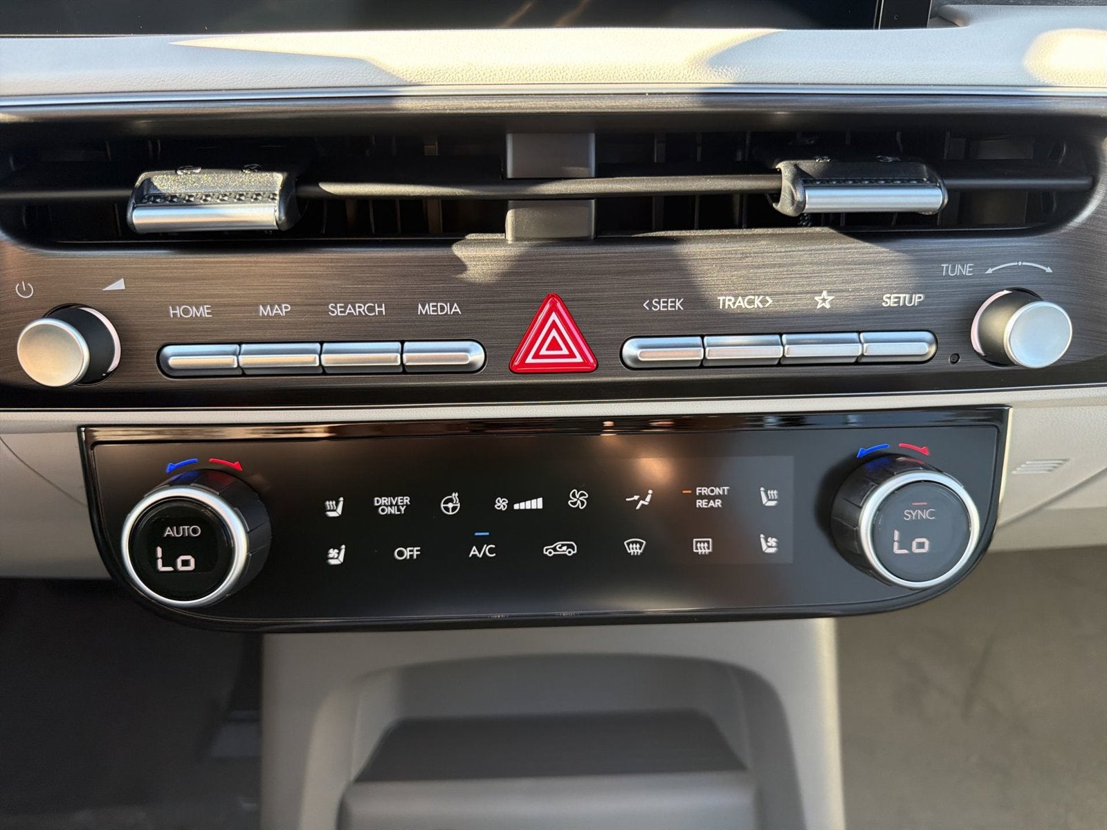 2027 Hyundai PALISADE HYBRID SEL Premium 8 Passenger