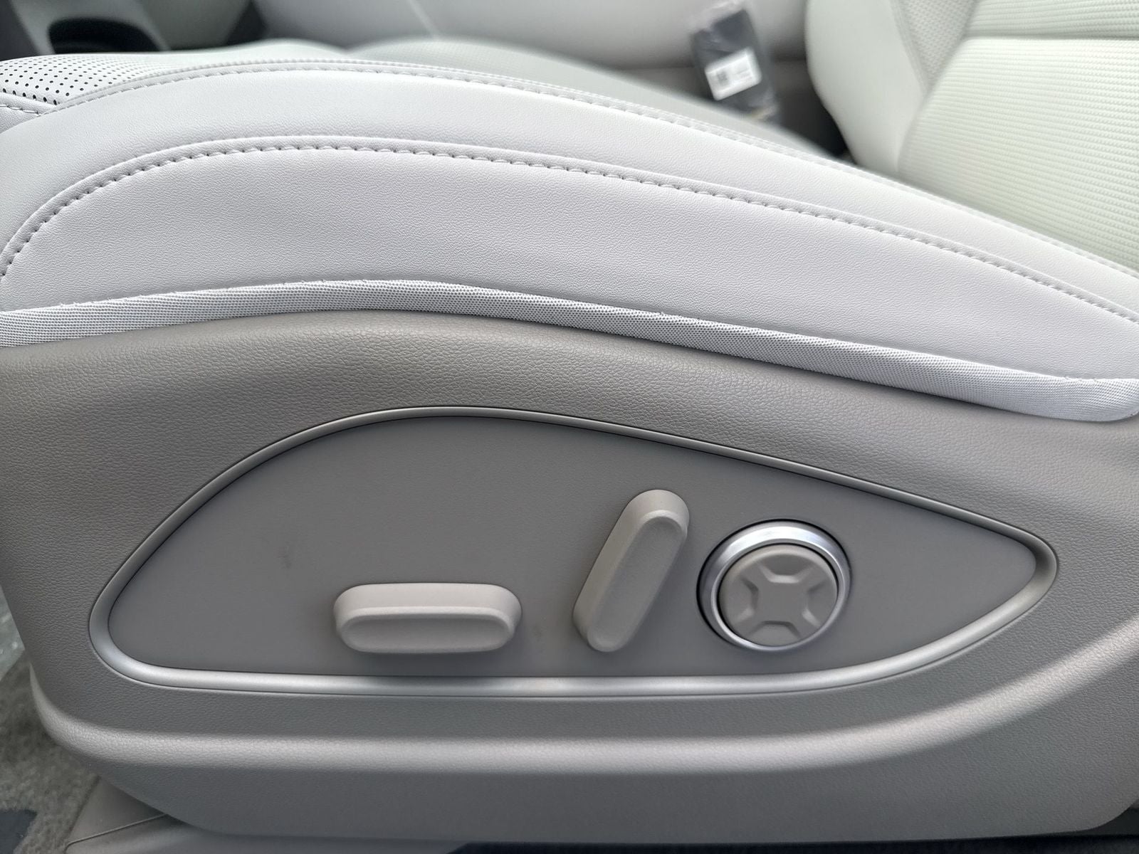2026 Hyundai PALISADE HYBRID SEL Premium 8 Passenger