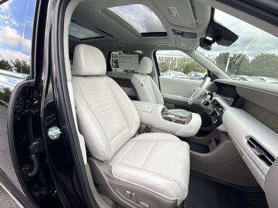 2027 Hyundai PALISADE SEL 7 Passenger