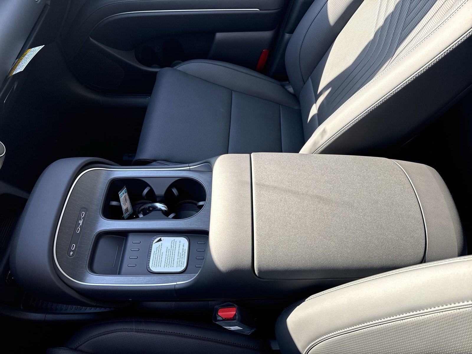 2027 Hyundai PALISADE SEL 8 Passenger