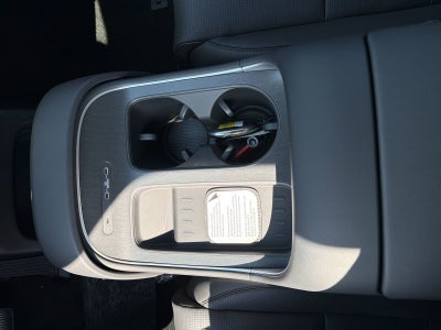 2027 Hyundai PALISADE SEL 7 Passenger