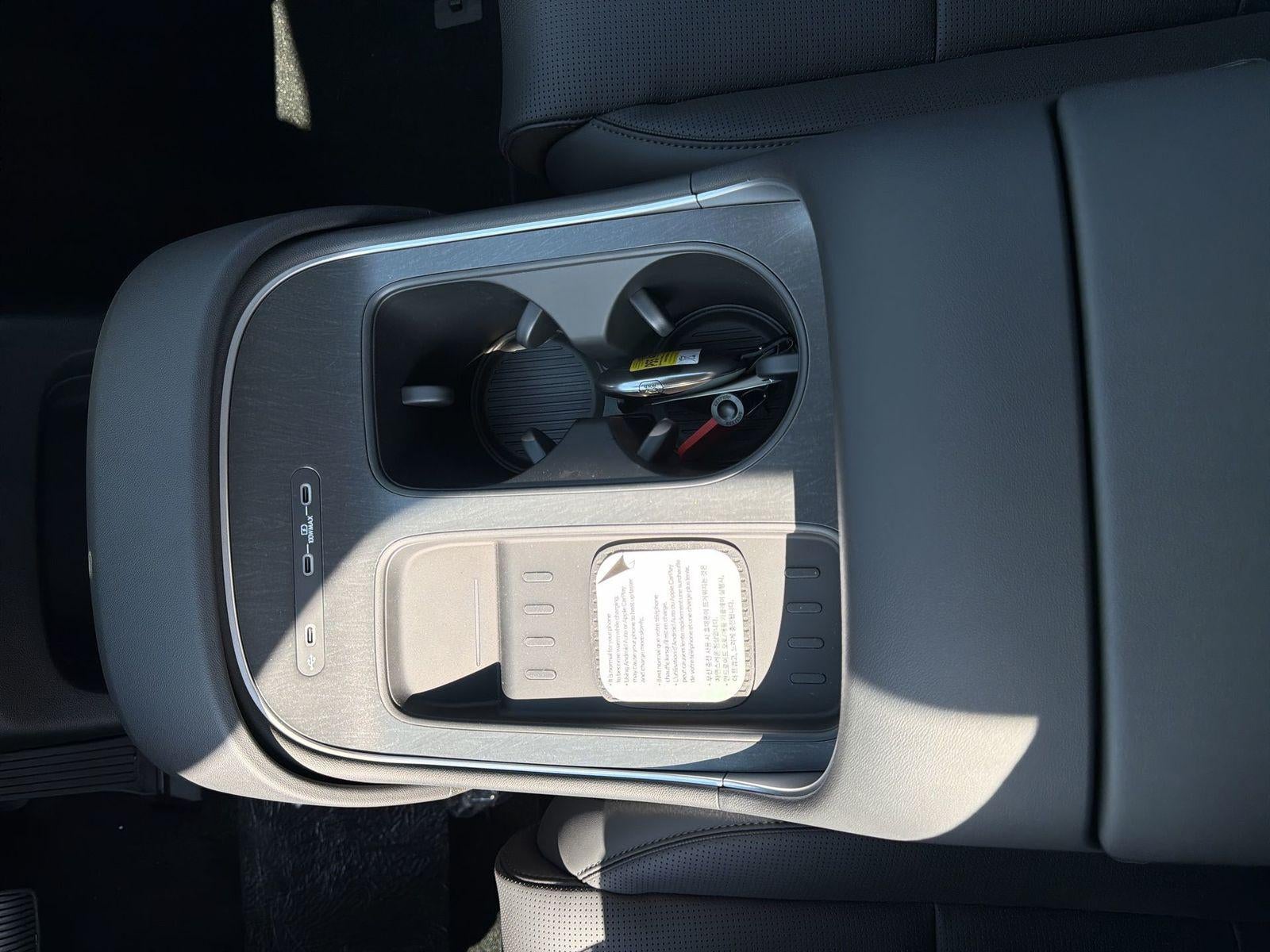2027 Hyundai PALISADE SEL 7 Passenger