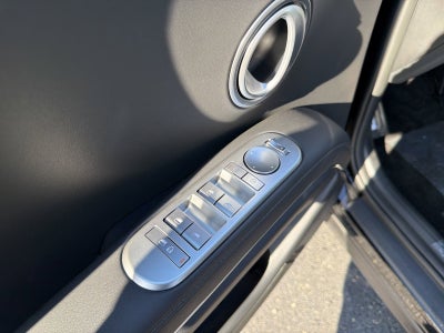 2027 Hyundai PALISADE SEL 7 Passenger