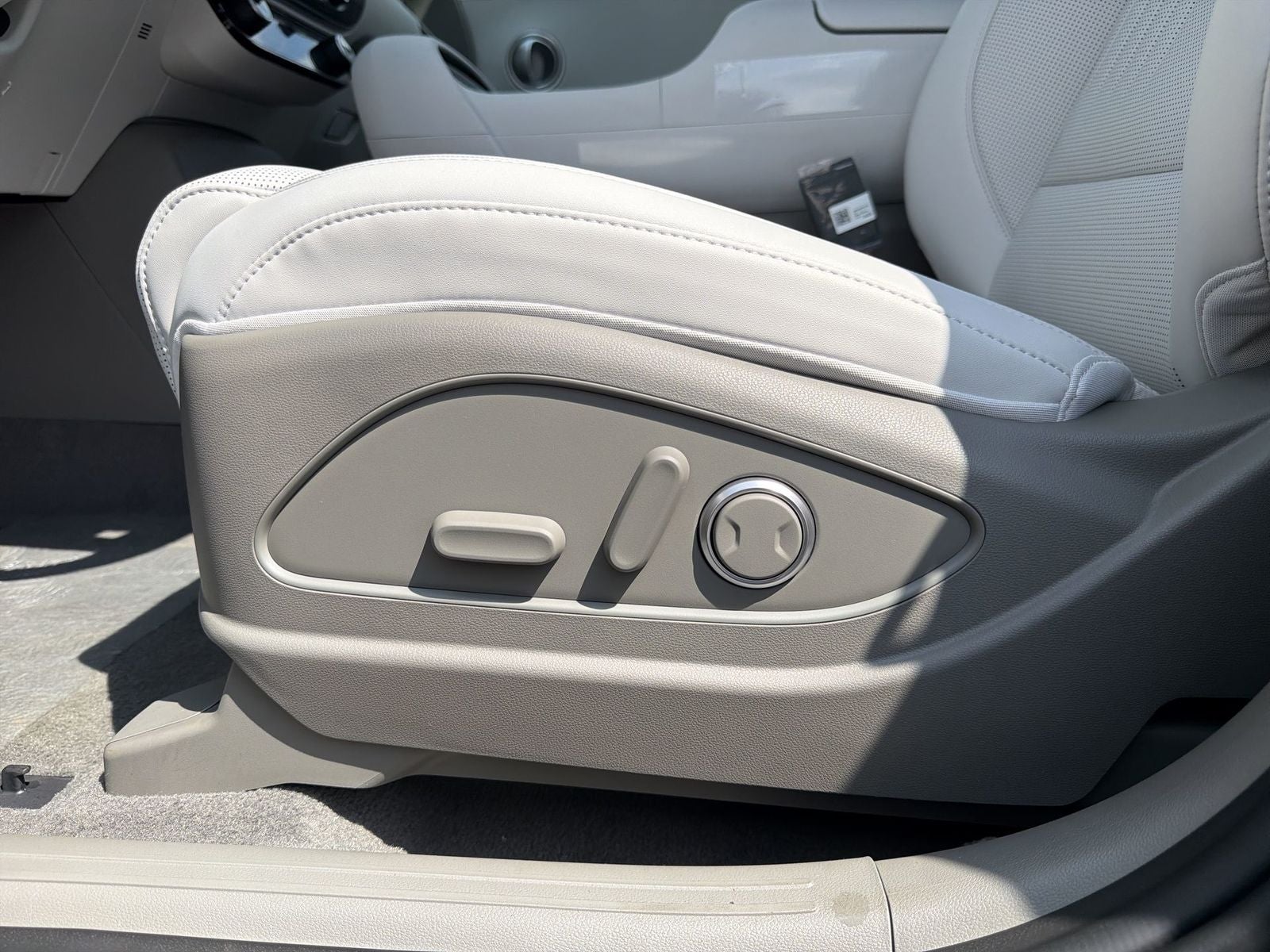 2027 Hyundai PALISADE SEL 8 Passenger