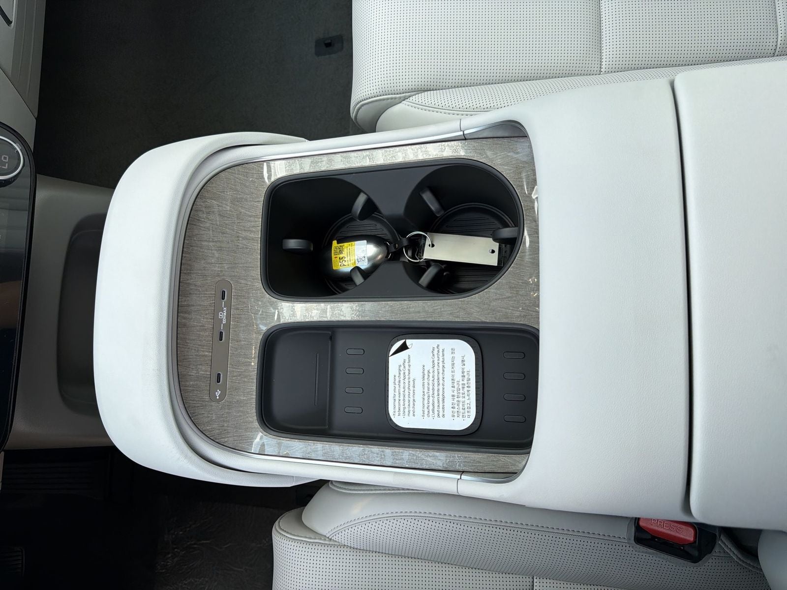2027 Hyundai PALISADE SEL 8 Passenger