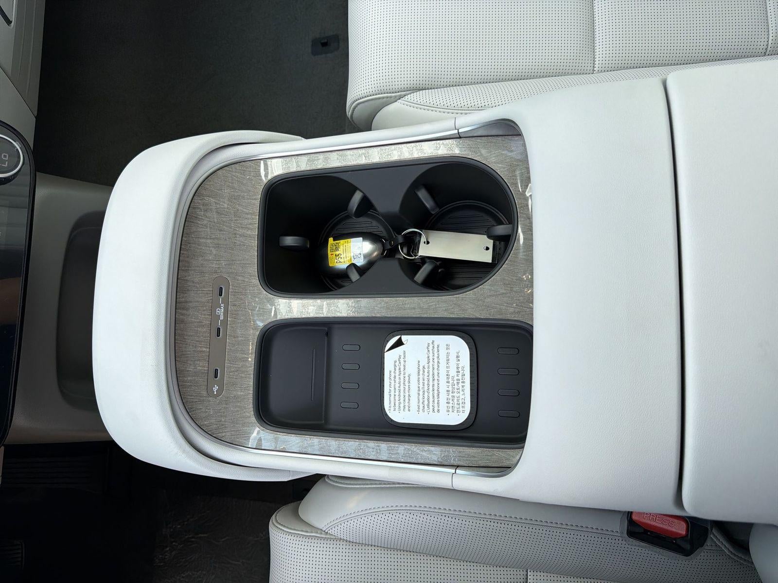 2027 Hyundai PALISADE SEL 8 Passenger