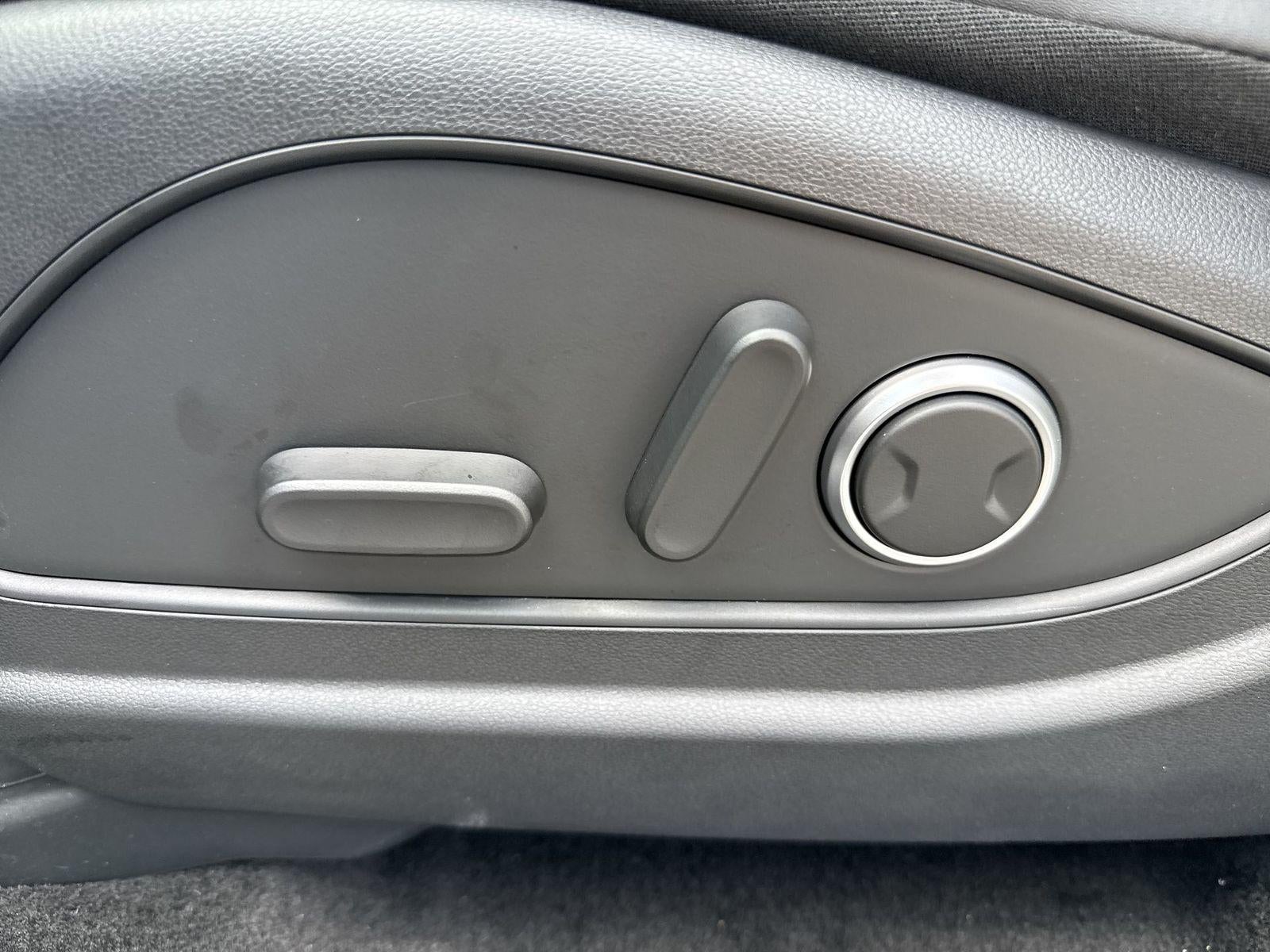 2026 Hyundai PALISADE HYBRID SEL 7 Passenger