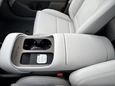 2027 Hyundai PALISADE HYBRID SEL 7 Passenger